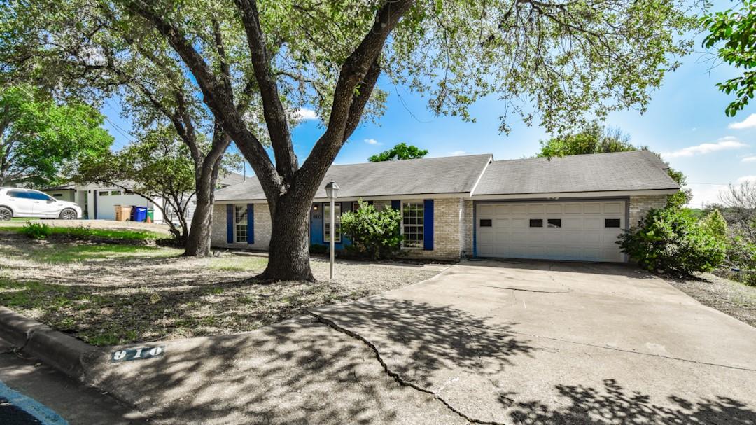 910 Rocky Spring Rd, Austin, TX 78753