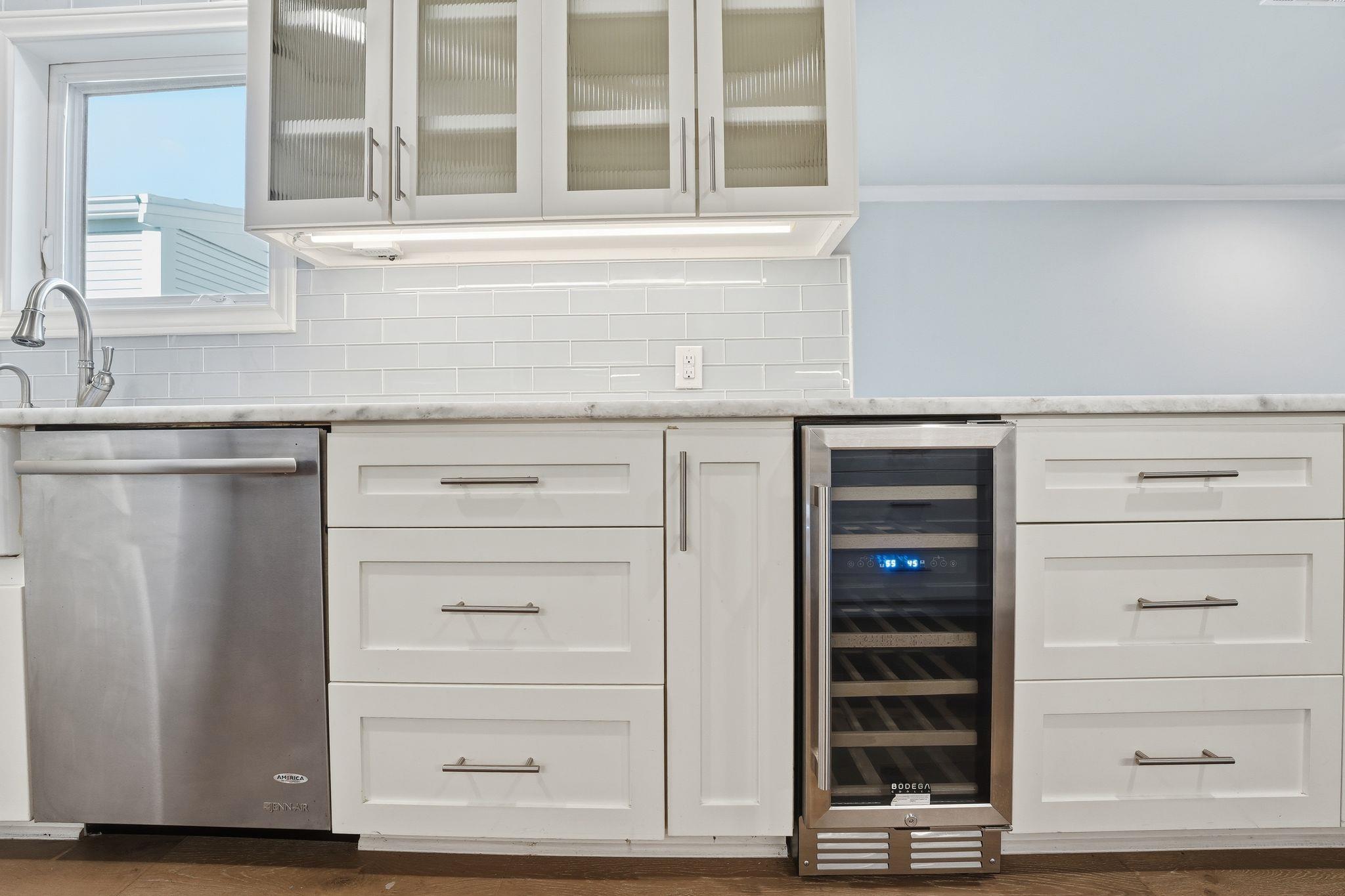 28 Tournament Way, The Hills, TX 78738