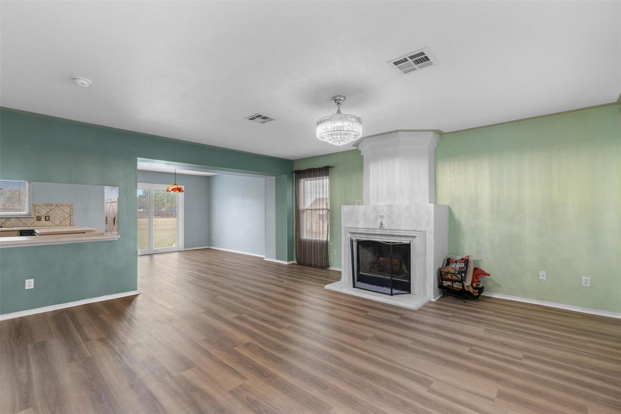 130 Siebert Dr, Kyle, TX 78640