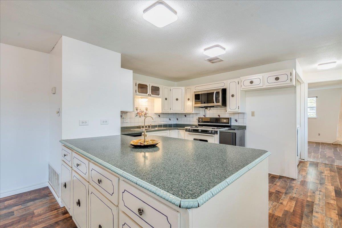 1907 Blue Meadow Dr, Austin, TX 78744