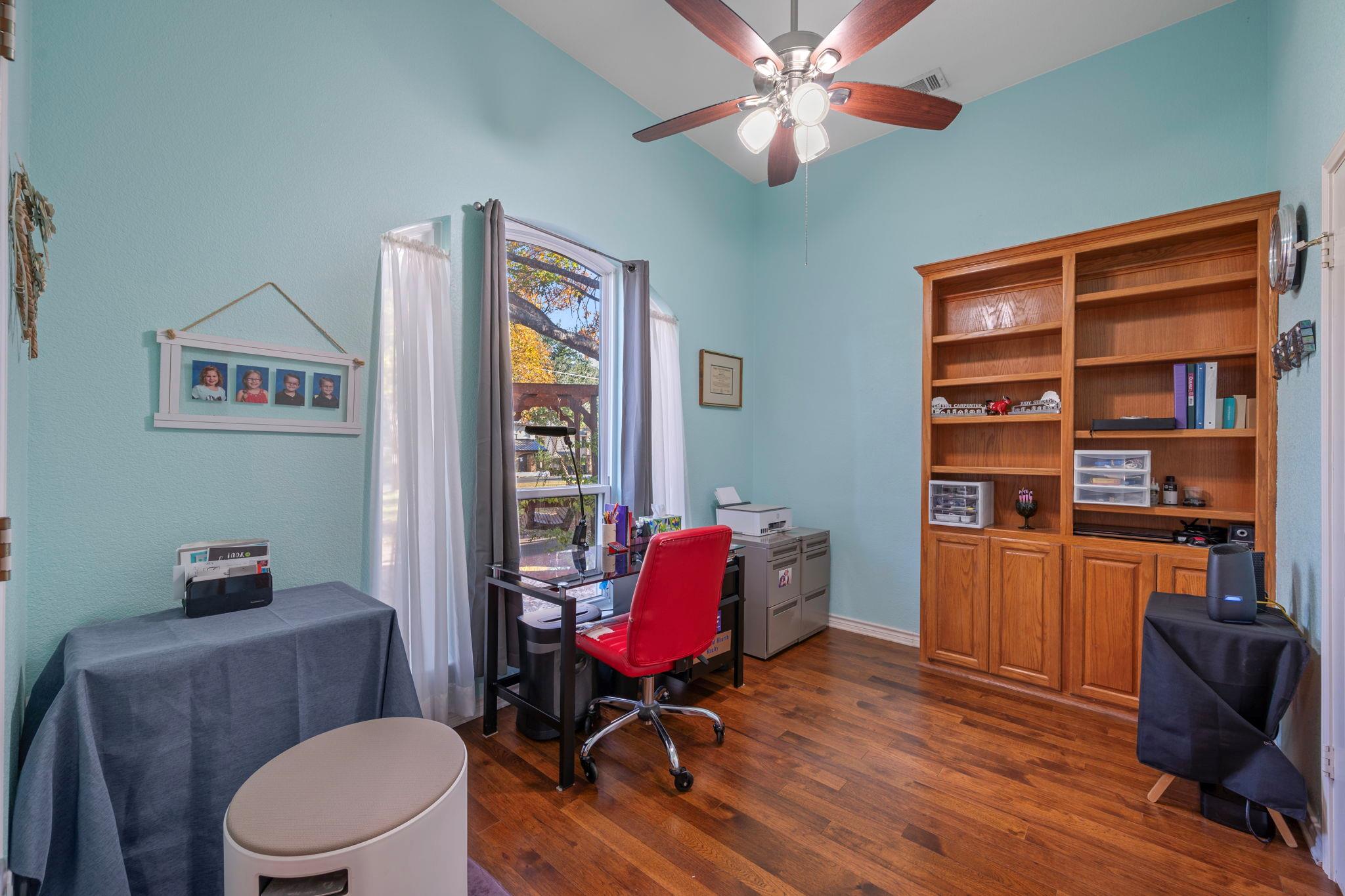 2700 Pearce Rd, Austin, TX 78730