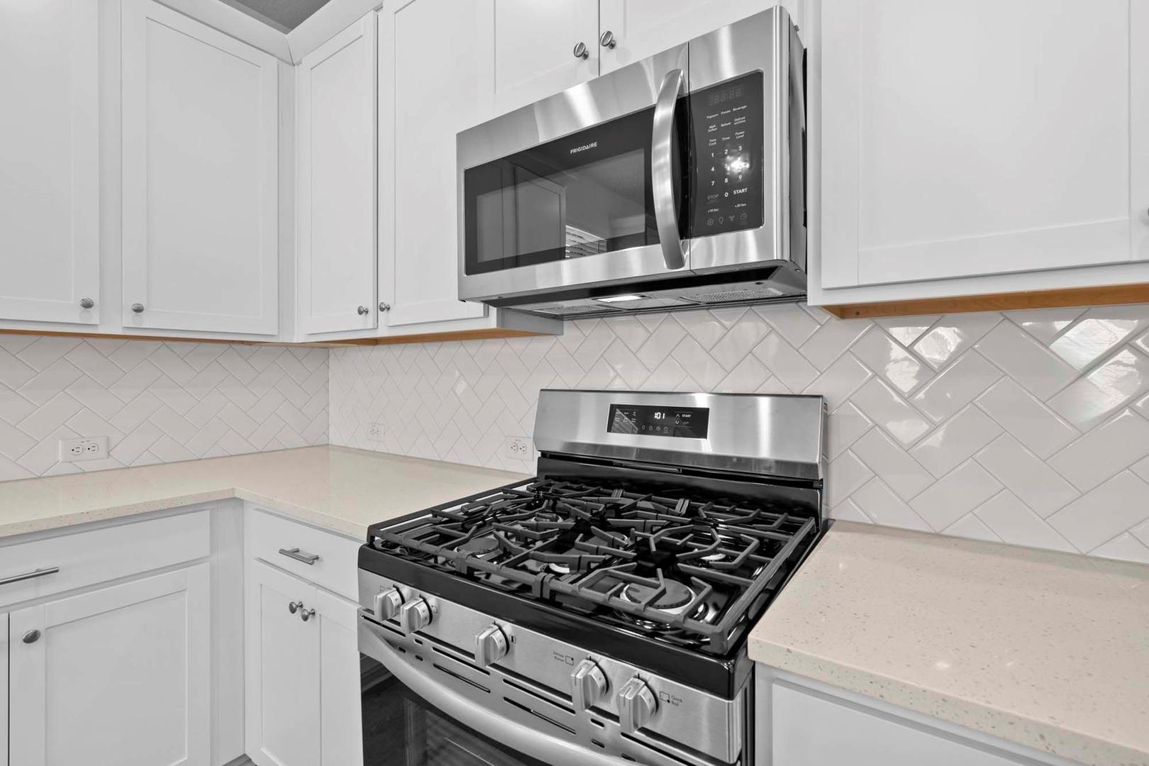 6400 Stockman Dr # 6, Austin, TX 78747