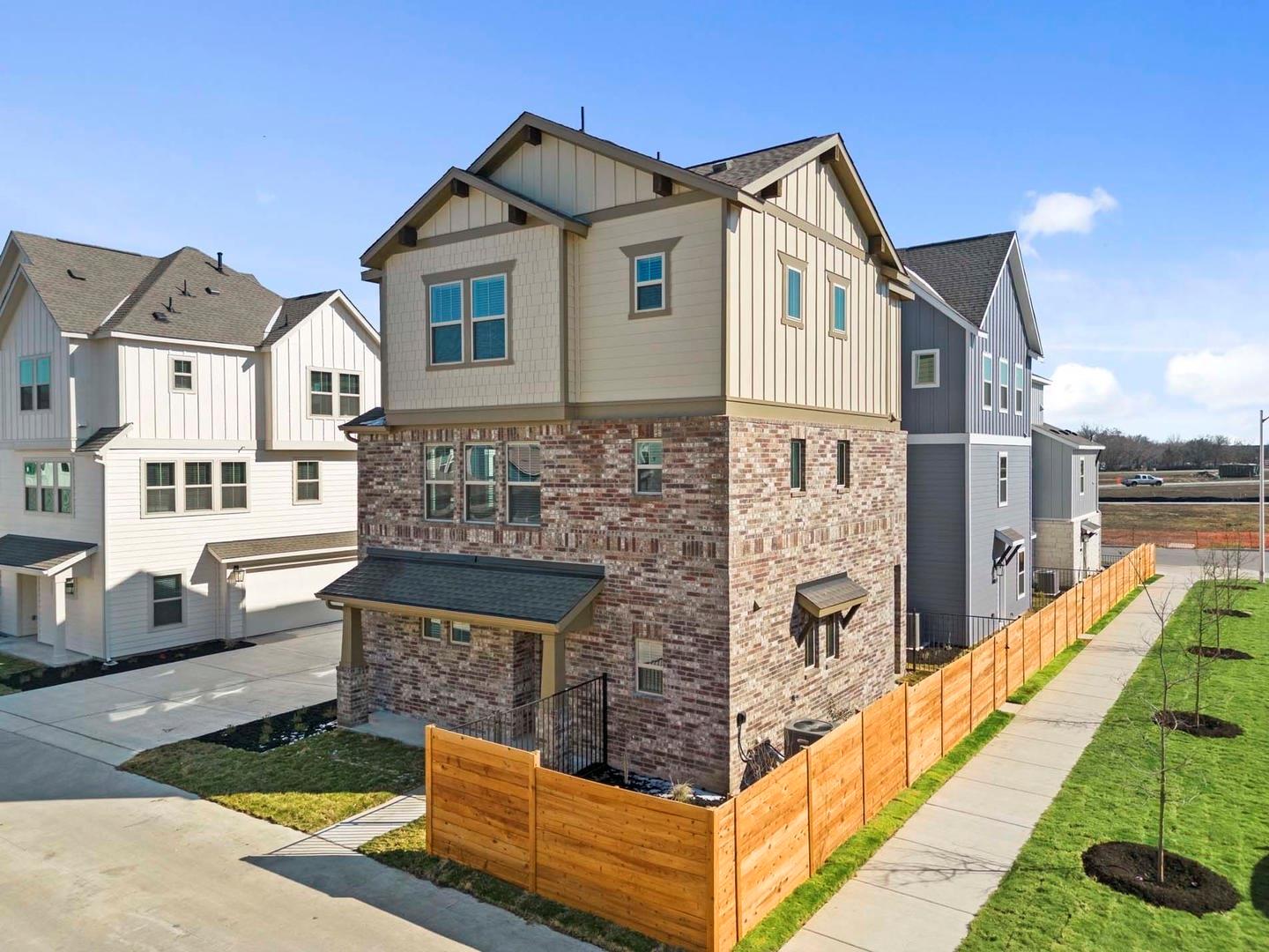 6400 Stockman Dr # 6, Austin, TX 78747