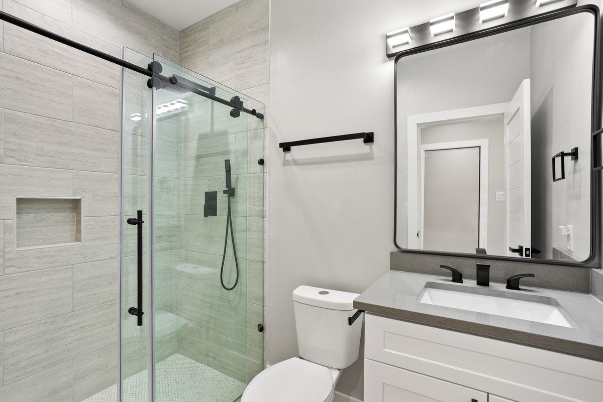 105 Golden Eagle, Horseshoe Bay, TX 78657