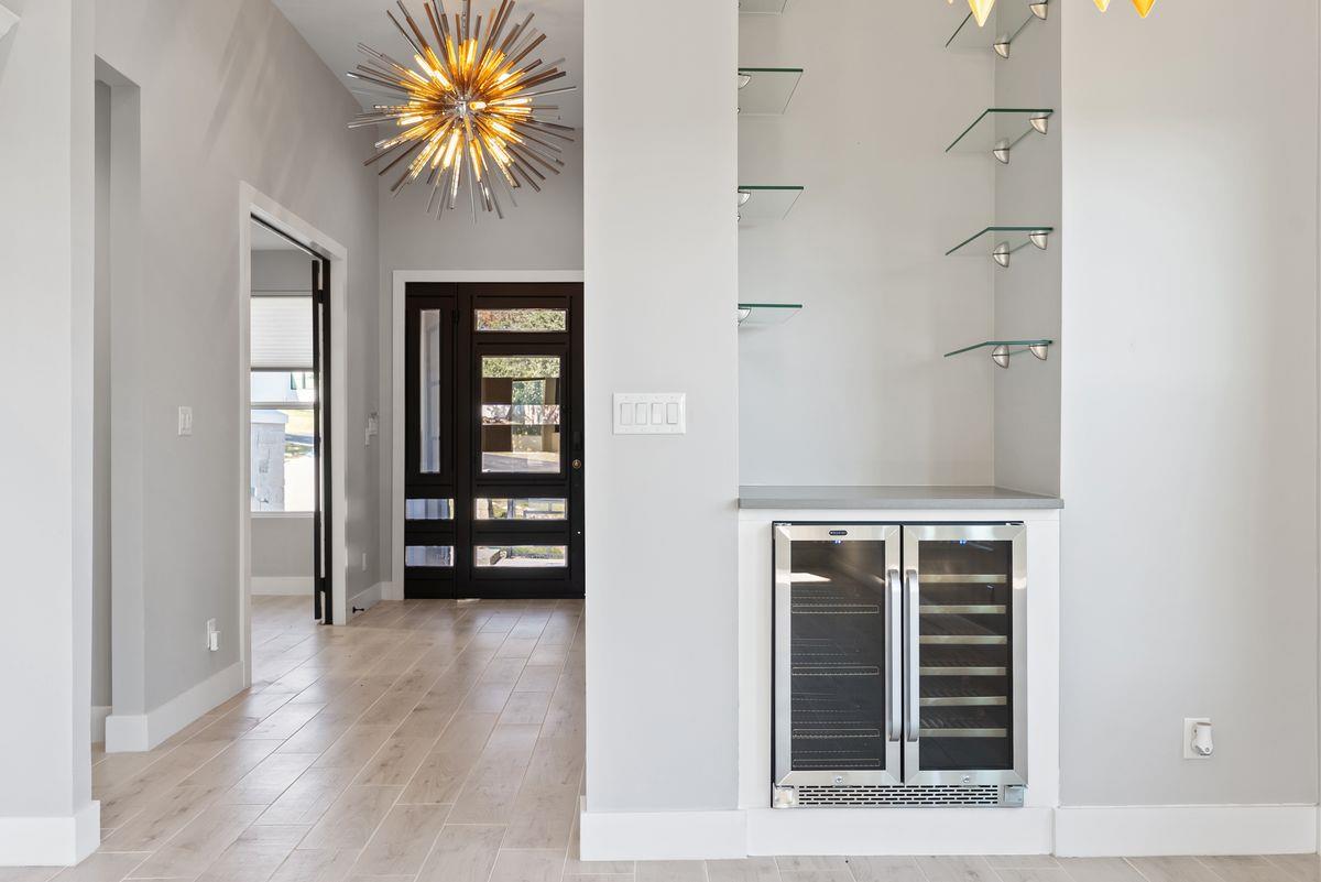 105 Golden Eagle, Horseshoe Bay, TX 78657