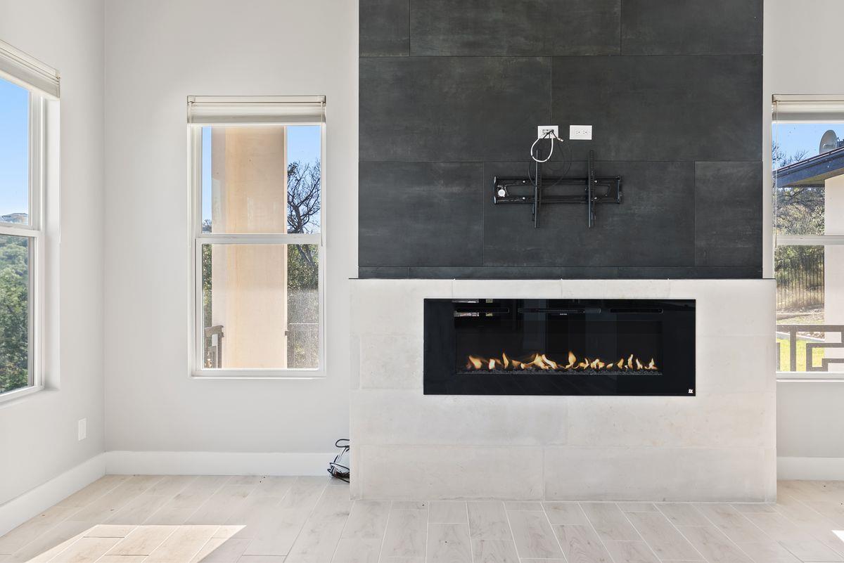 105 Golden Eagle, Horseshoe Bay, TX 78657