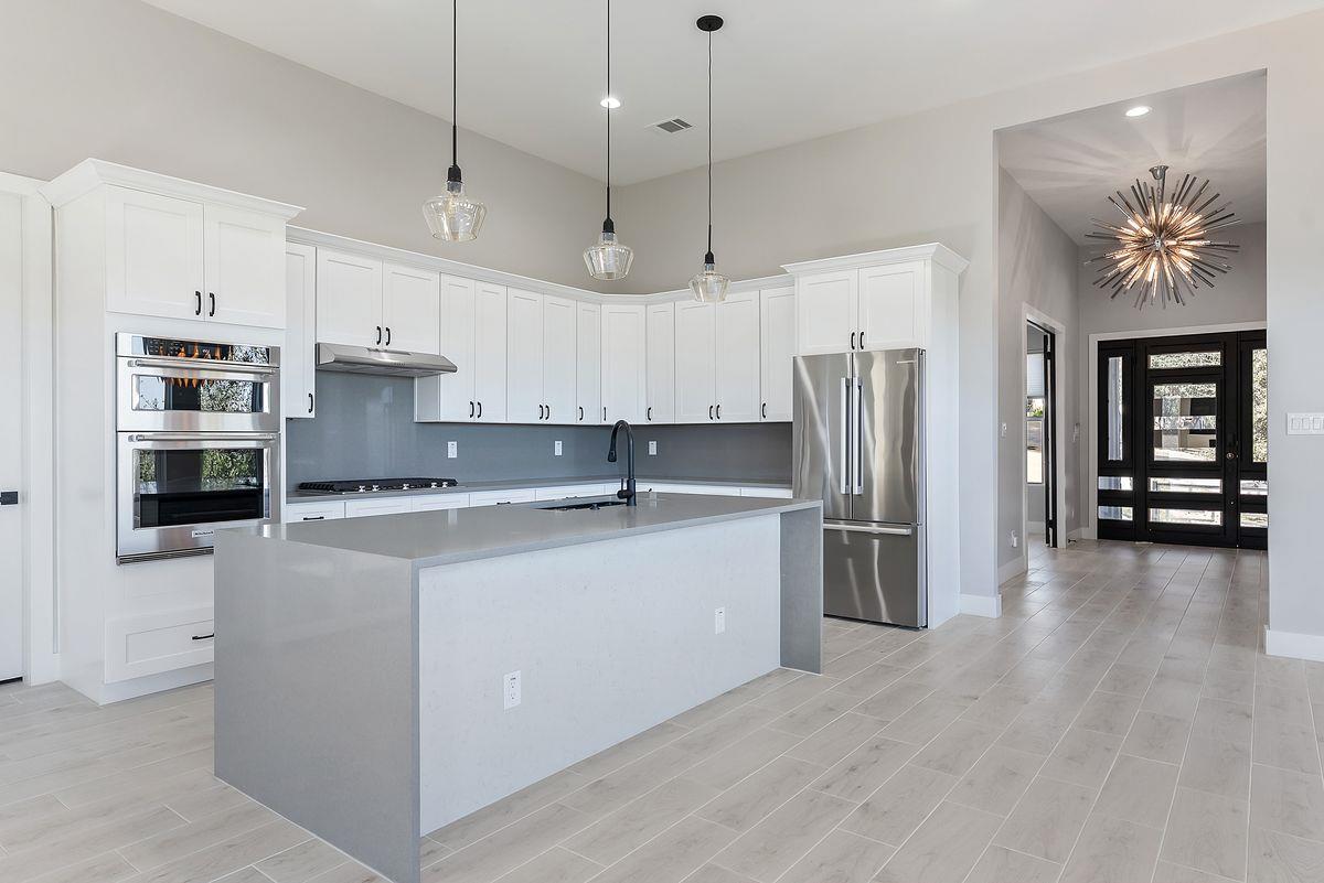 105 Golden Eagle, Horseshoe Bay, TX 78657