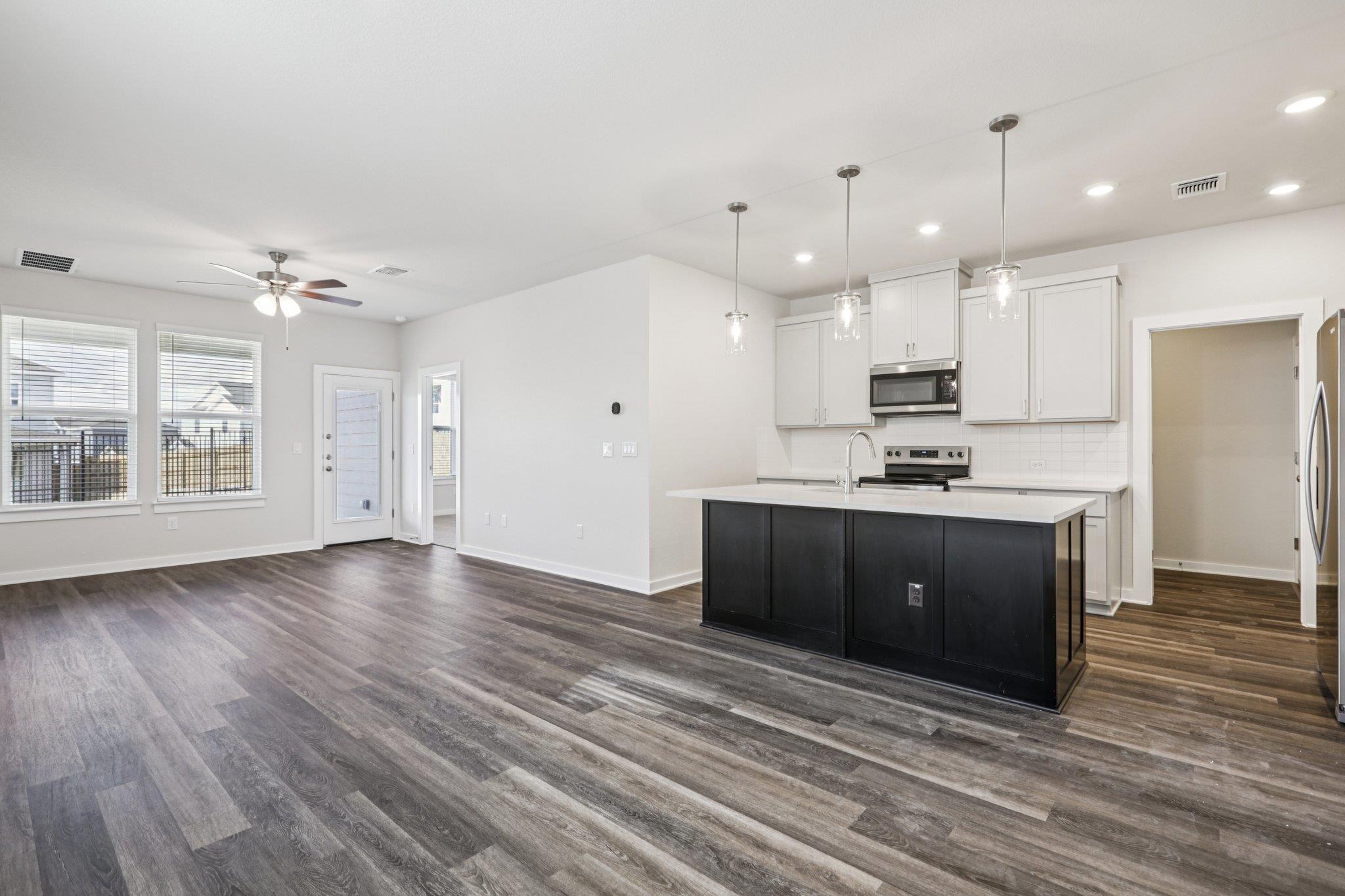 2337 Moon Tower Trl, Leander, TX 78641