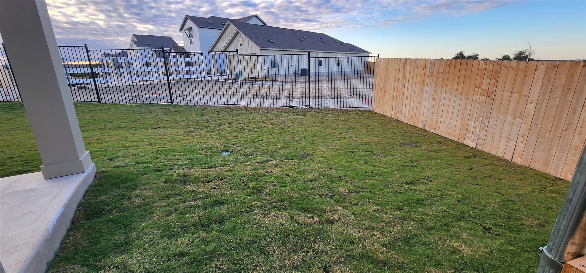 2337 Moon Tower Trl, Leander, TX 78641