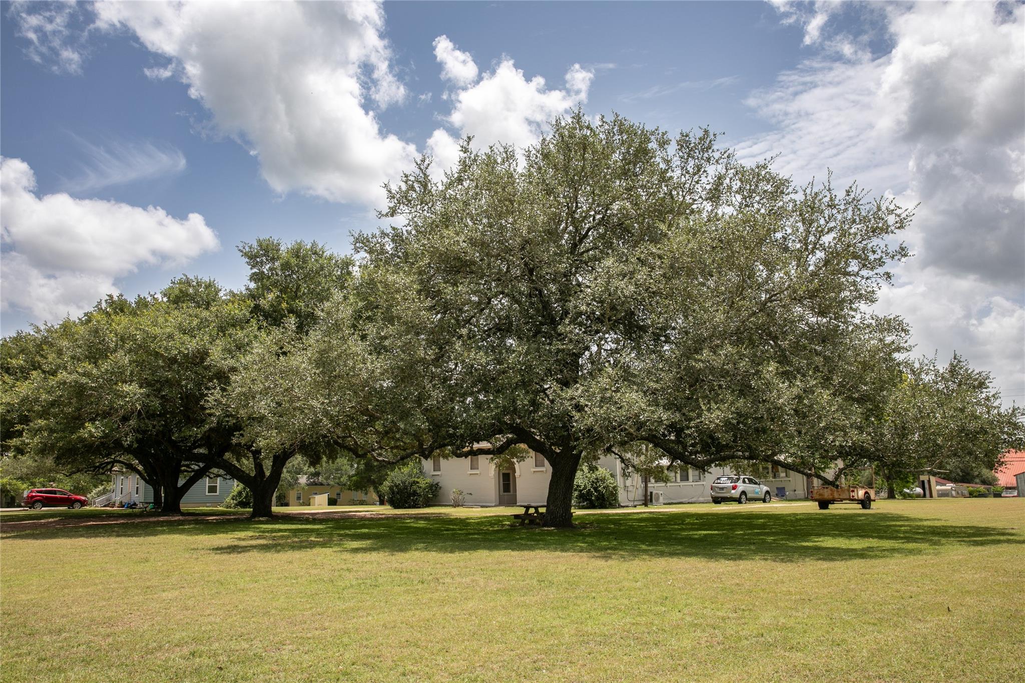 515 N Colorado St, Burton, TX 77835