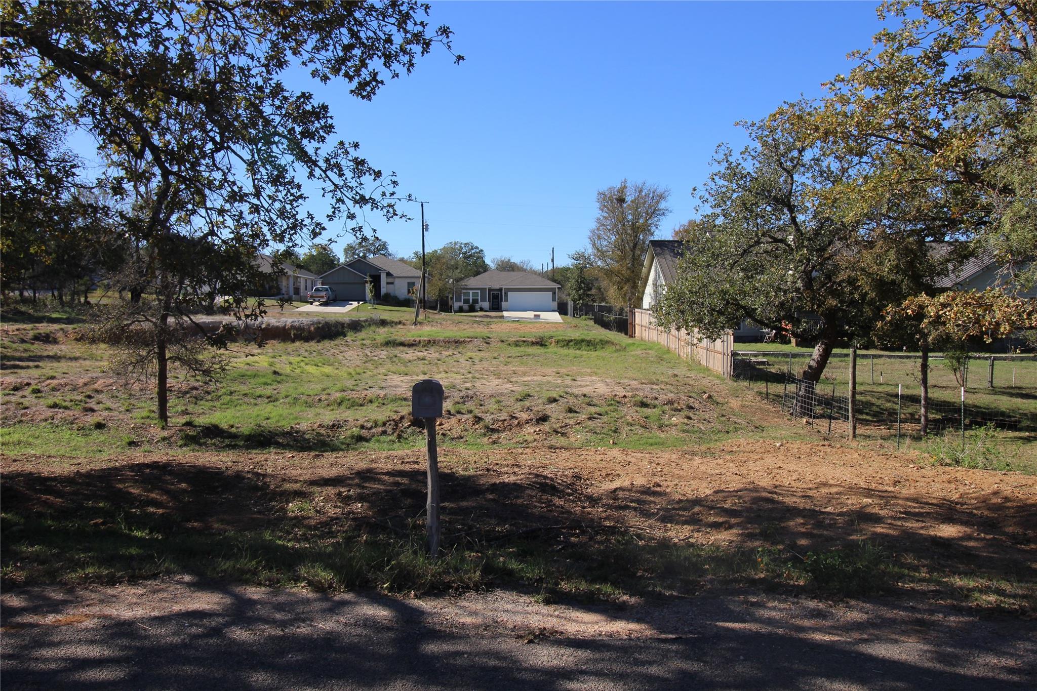 732 Aspen Ln, Cottonwood Shores, TX 78657