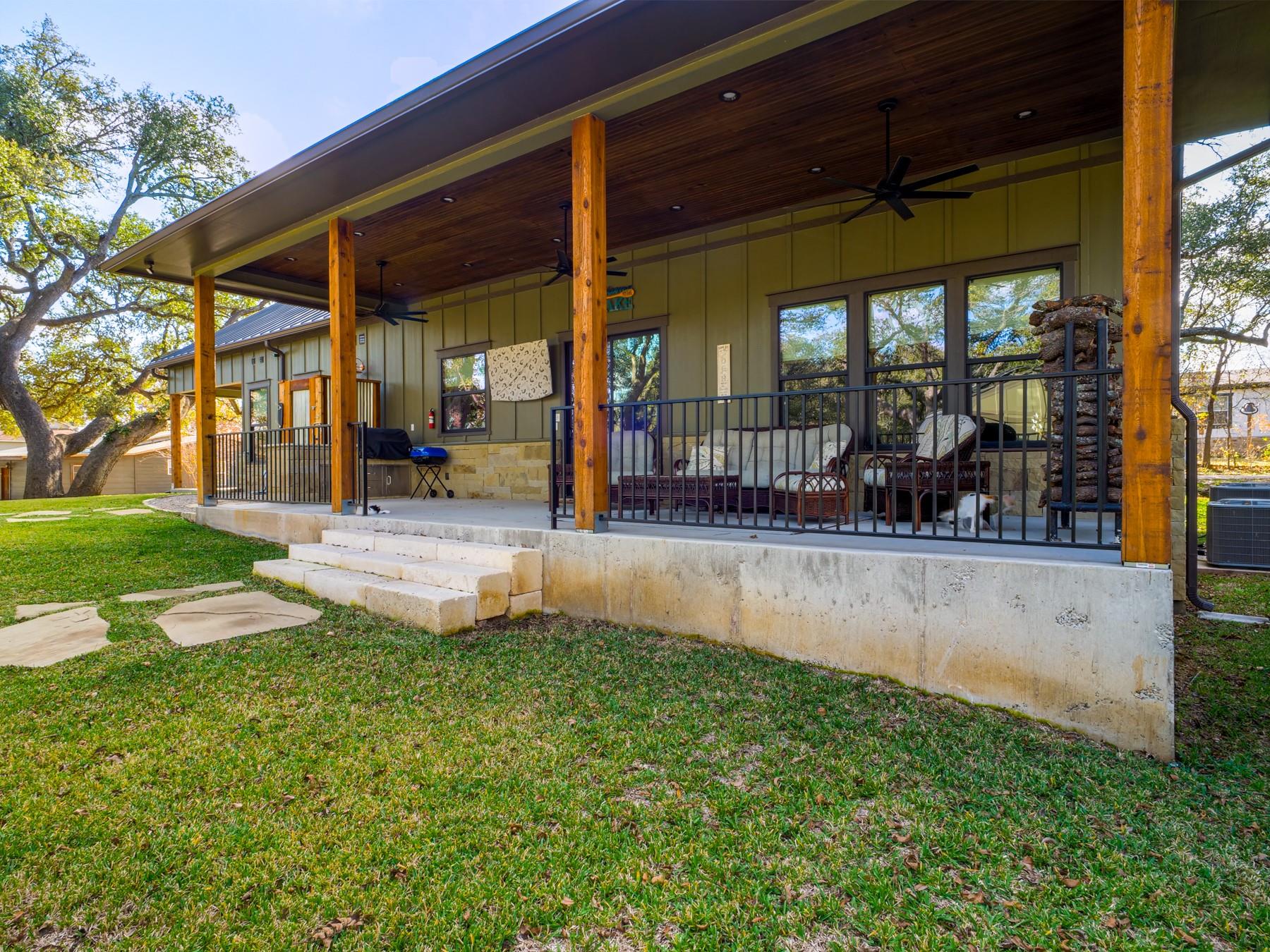 2001 Granite Cv., Kingsland, TX 78639