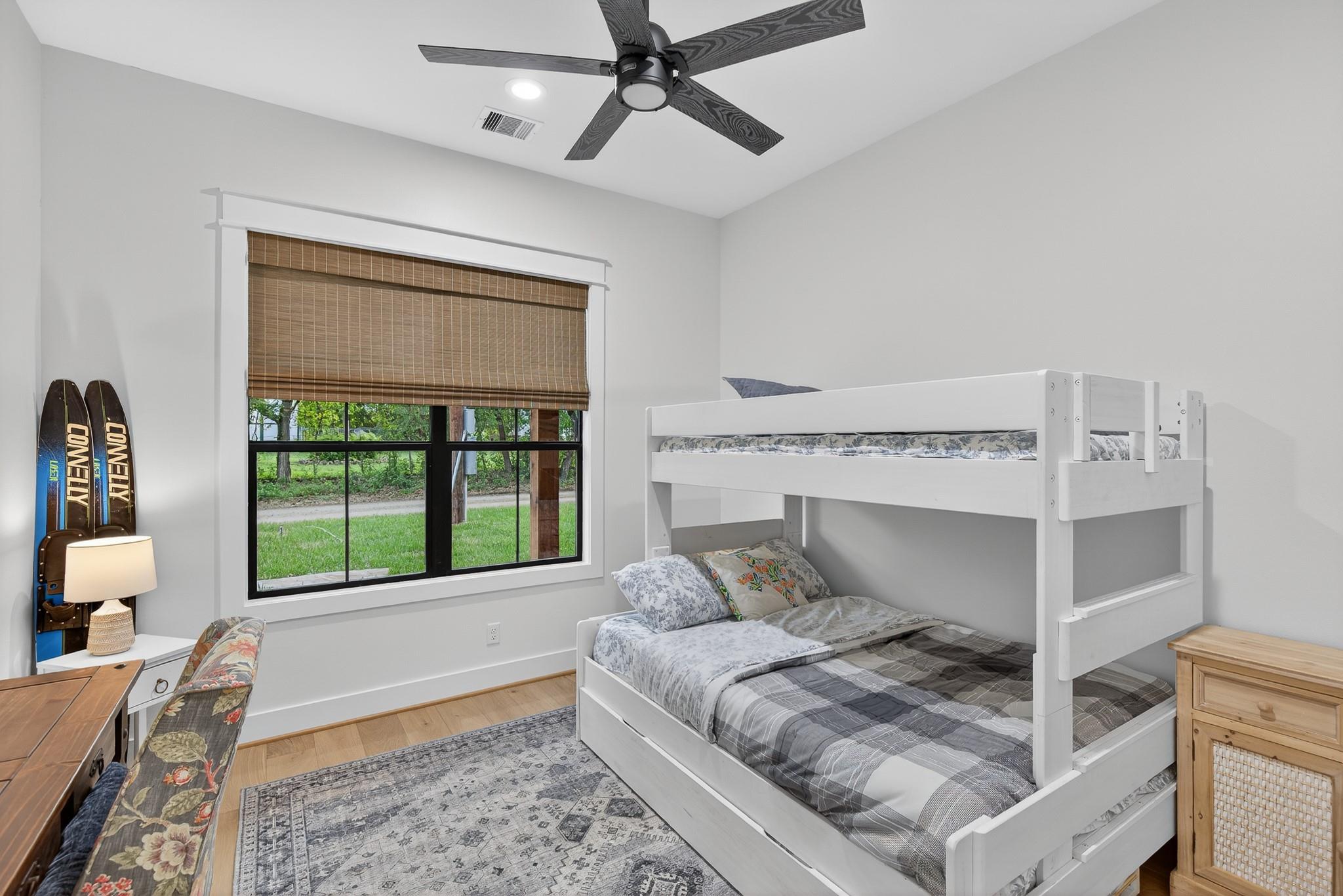 2001 Granite Cv., Kingsland, TX 78639