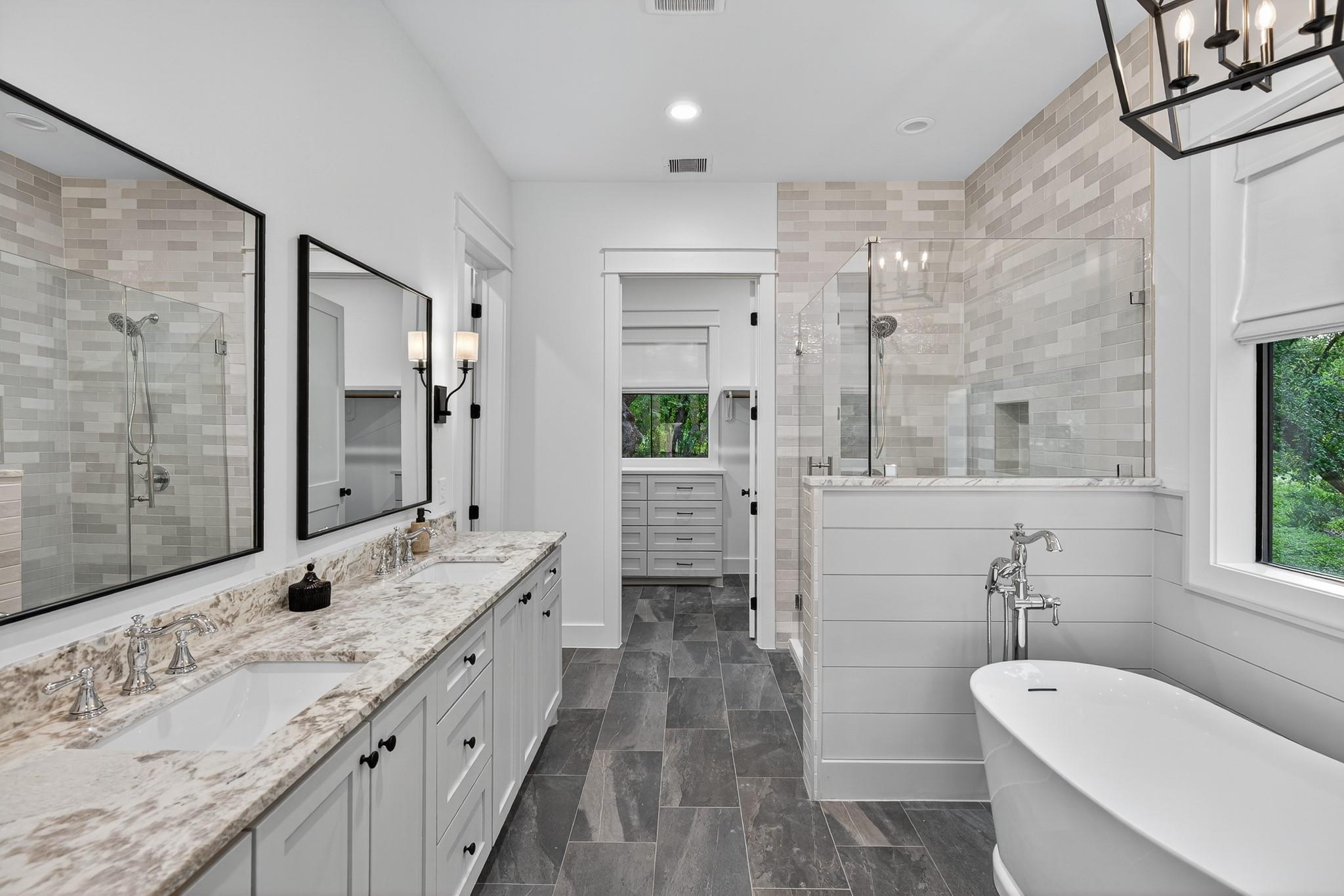 2001 Granite Cv., Kingsland, TX 78639