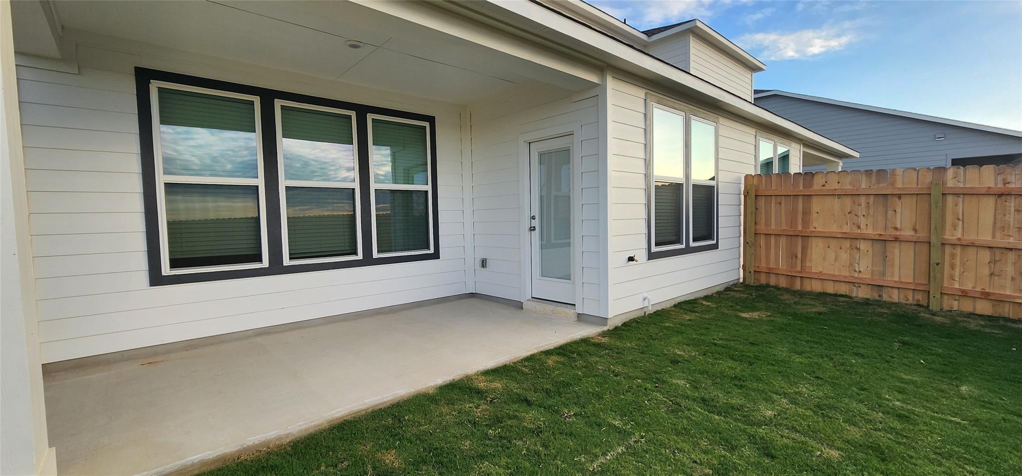 2353 Moon Tower Trl, Leander, TX 78641