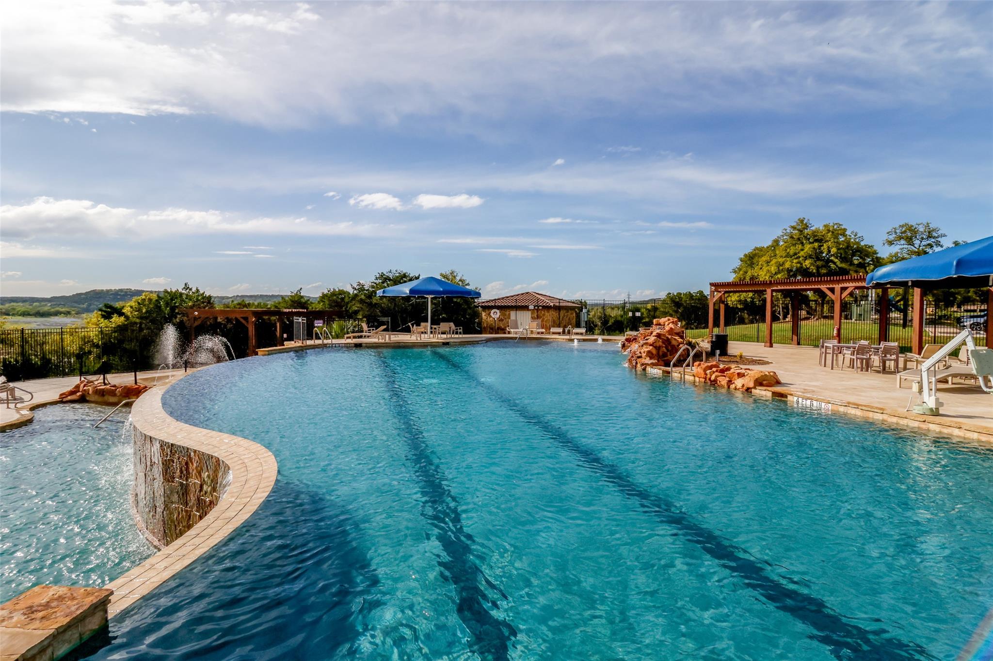 7608 Tessera Pkwy, Lago Vista, TX 78645