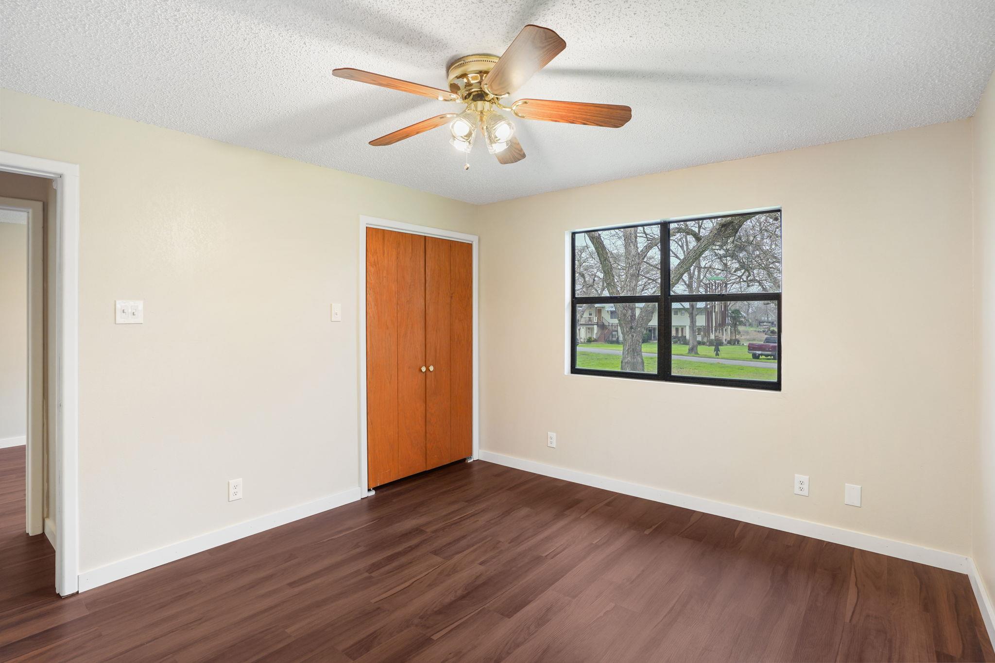 358 Lake Placid Dr, Seguin, TX 78155