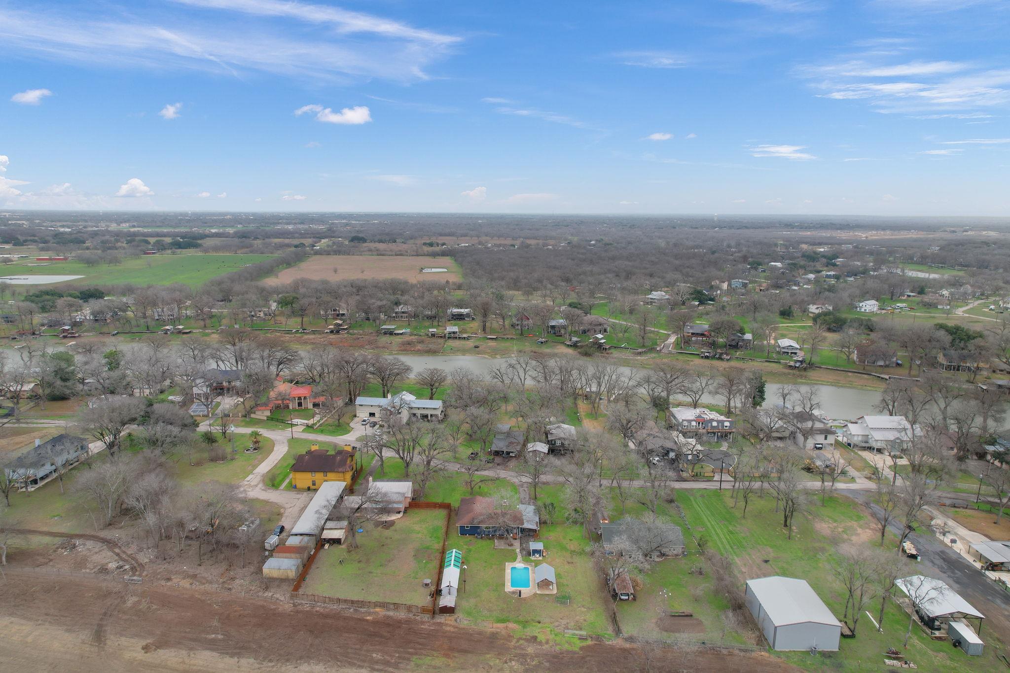 358 Lake Placid Dr, Seguin, TX 78155