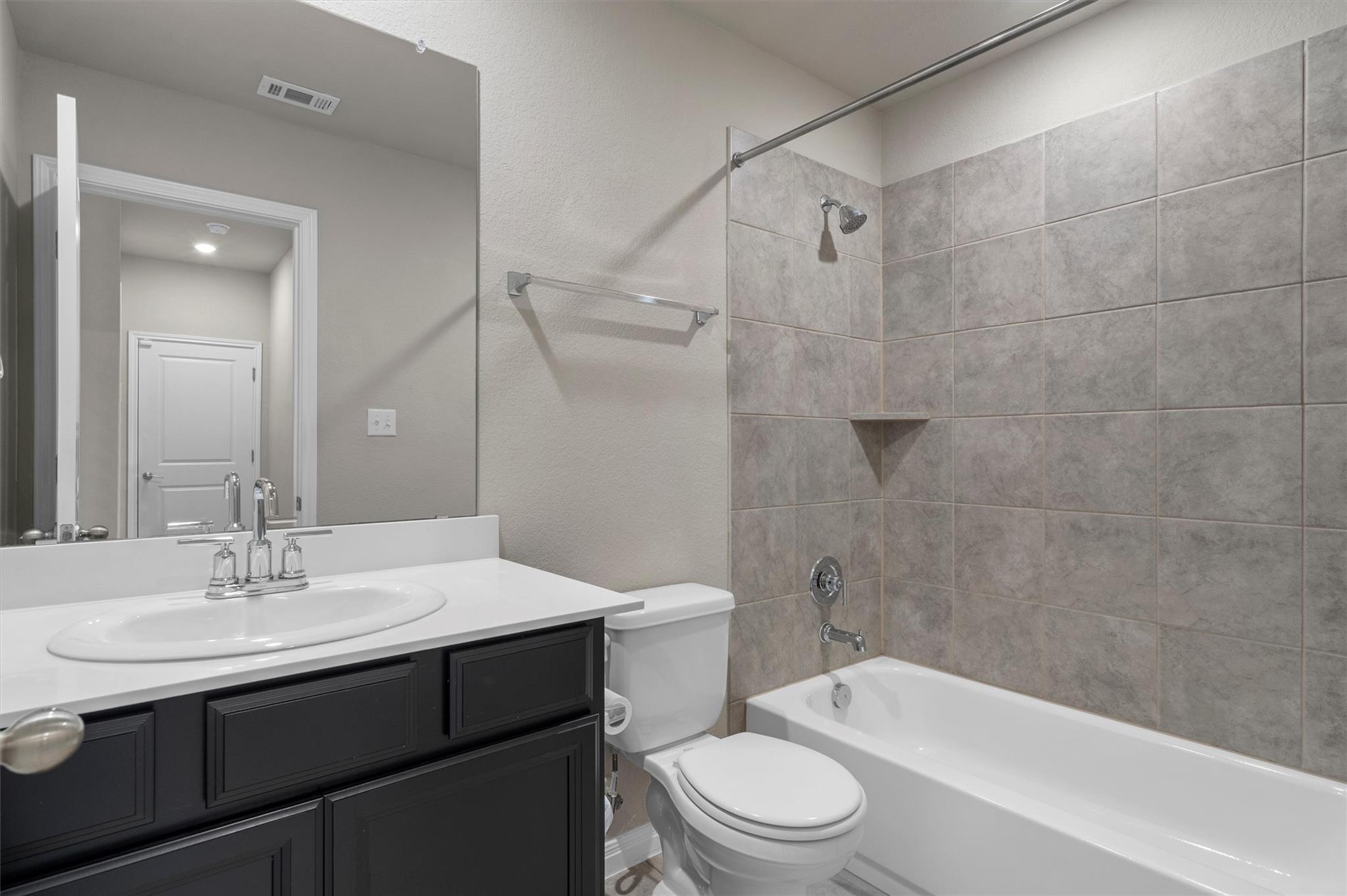 213 Wild Spur Ln, Liberty Hill, TX 78642