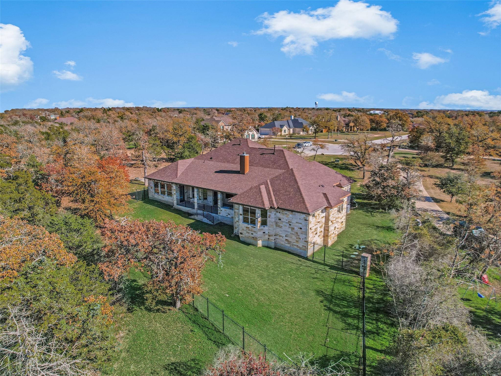 121 Wagon Gap Ct, Bastrop, TX 78602