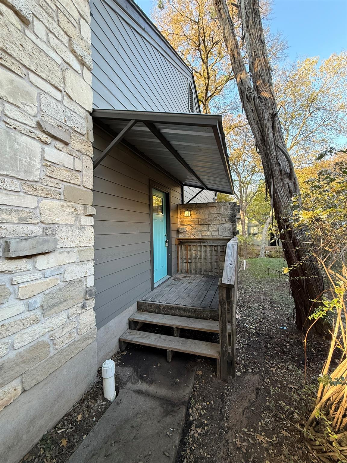 1606 Waterloo Trl # A, Austin, TX 78704