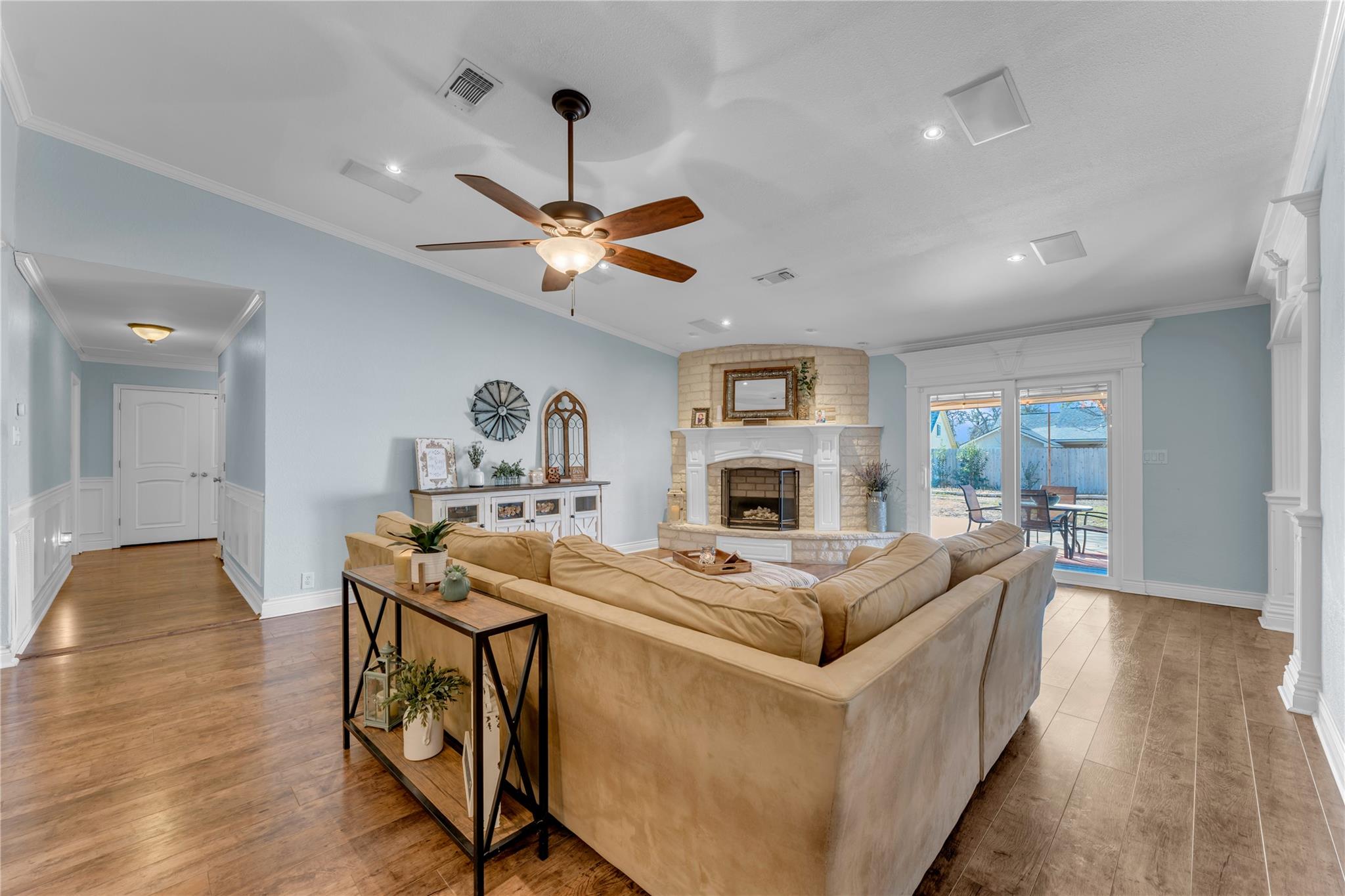 213 Corder Ln, Burnet, TX 78611