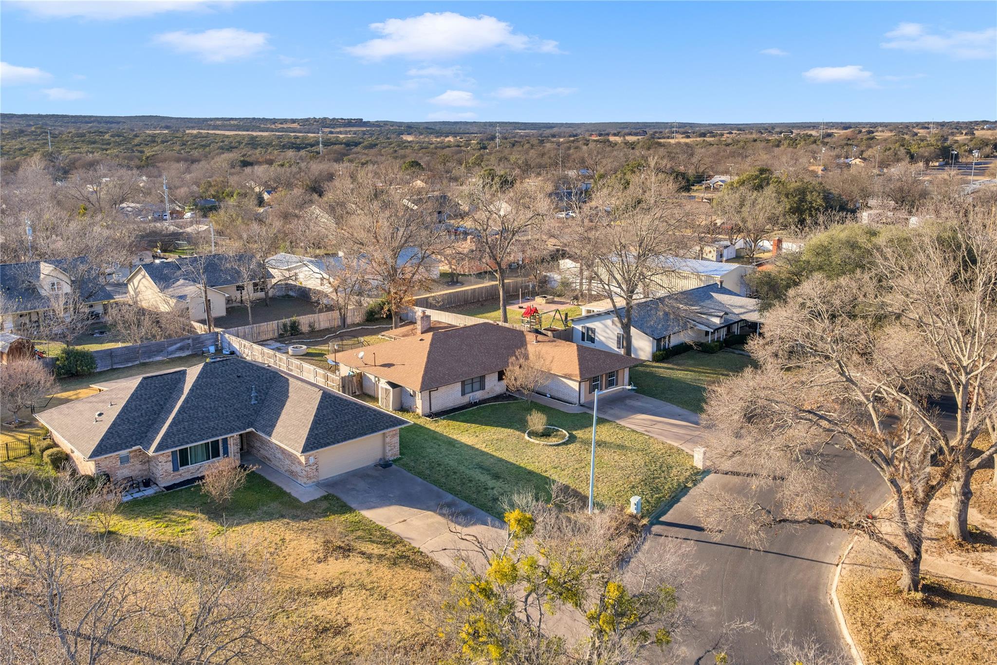 213 Corder Ln, Burnet, TX 78611