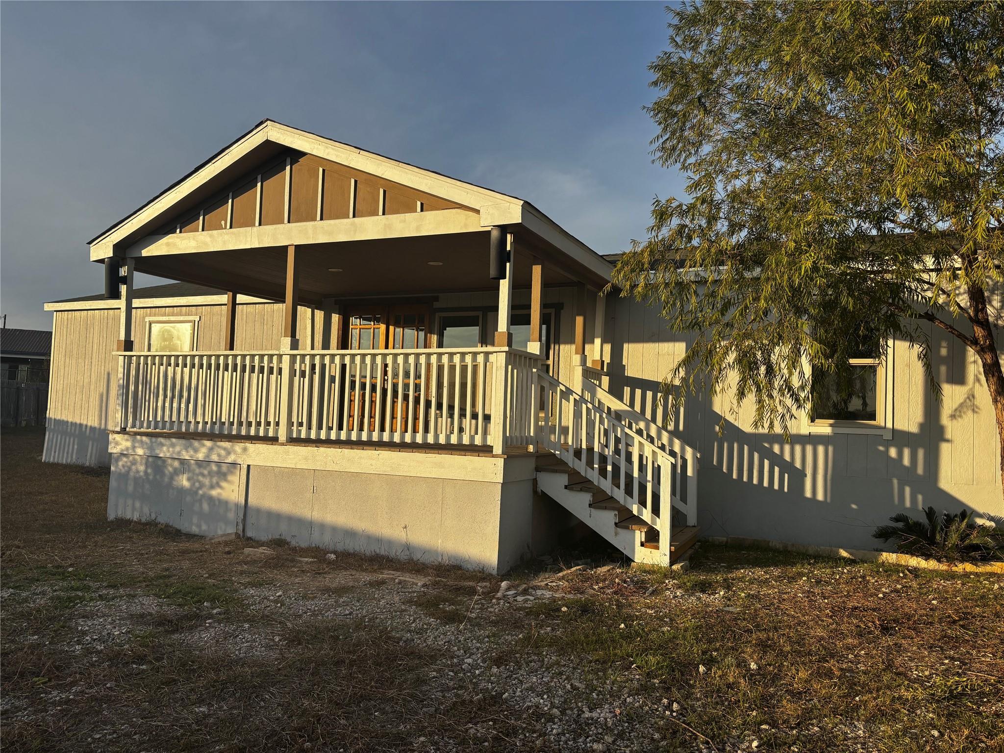 120 Scarlet Ibis Pass, Del Valle, TX 78617