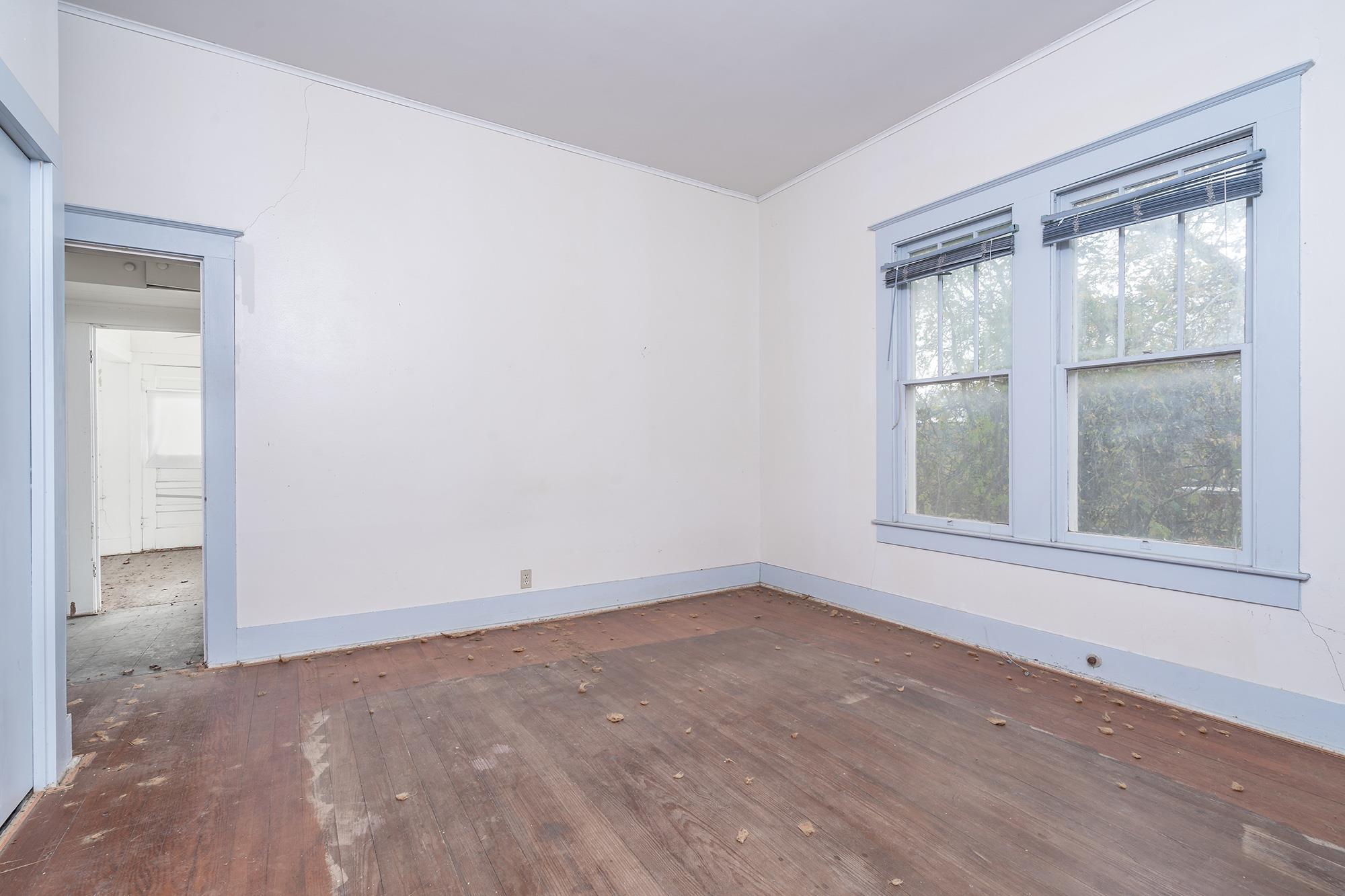 1621 S College St, Georgetown, TX 78626