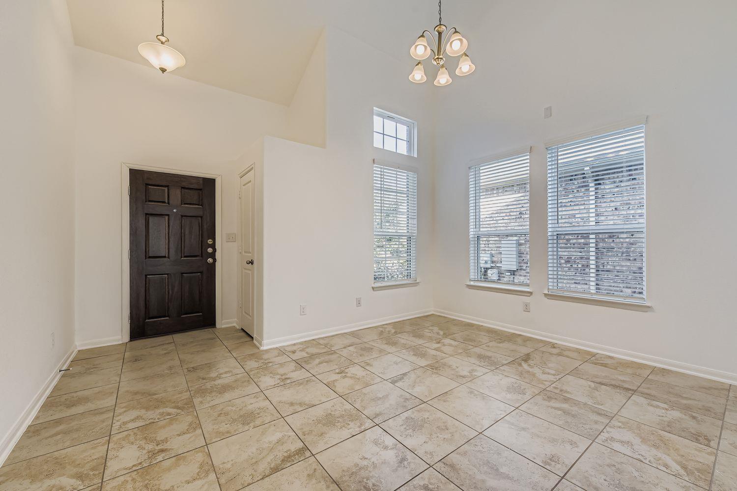 612 Blue Oak Blvd, San Marcos, TX 78666