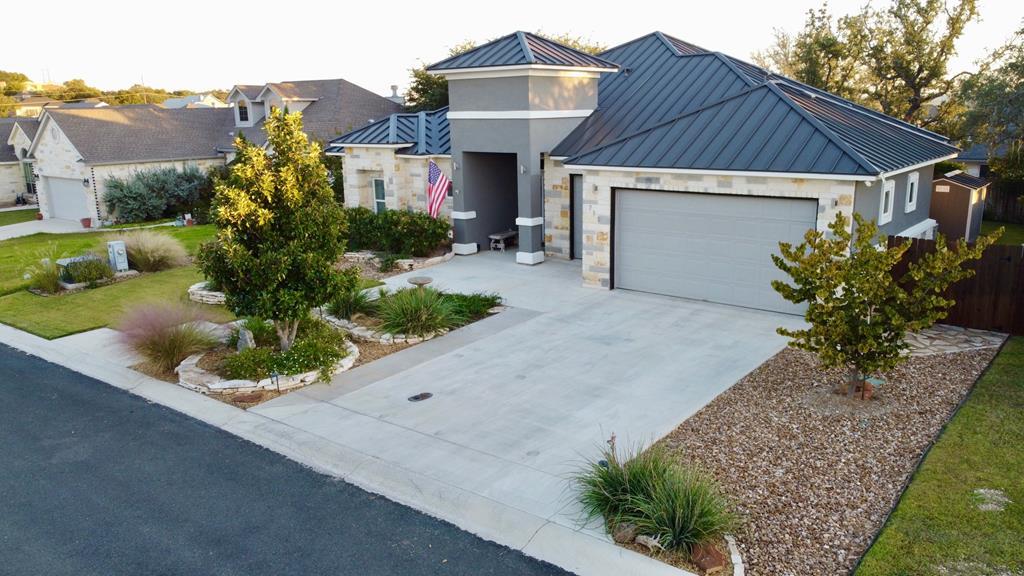 711 Chinkapin Dr, Fredericksburg, TX 78624