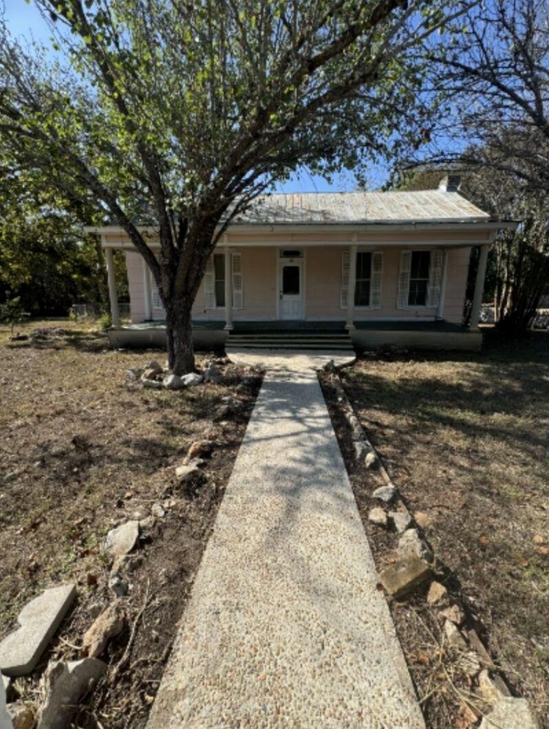 302 S Burleson St, Kyle, TX 78640