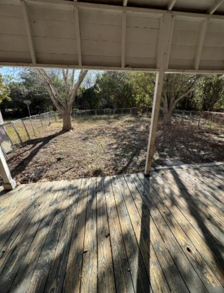 302 S Burleson St, Kyle, TX 78640