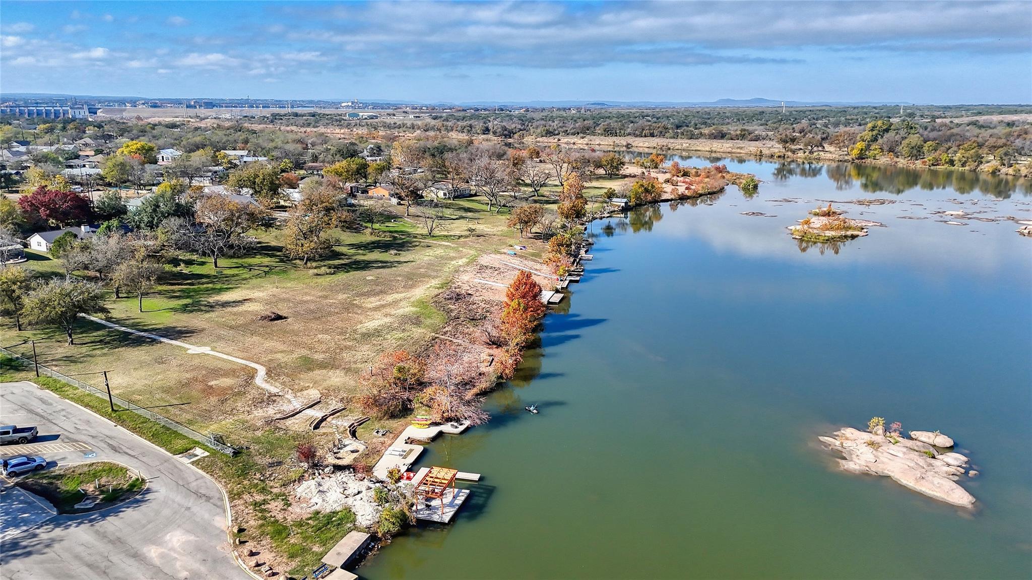 735 Birch Ln, Cottonwood Shores, TX 78657