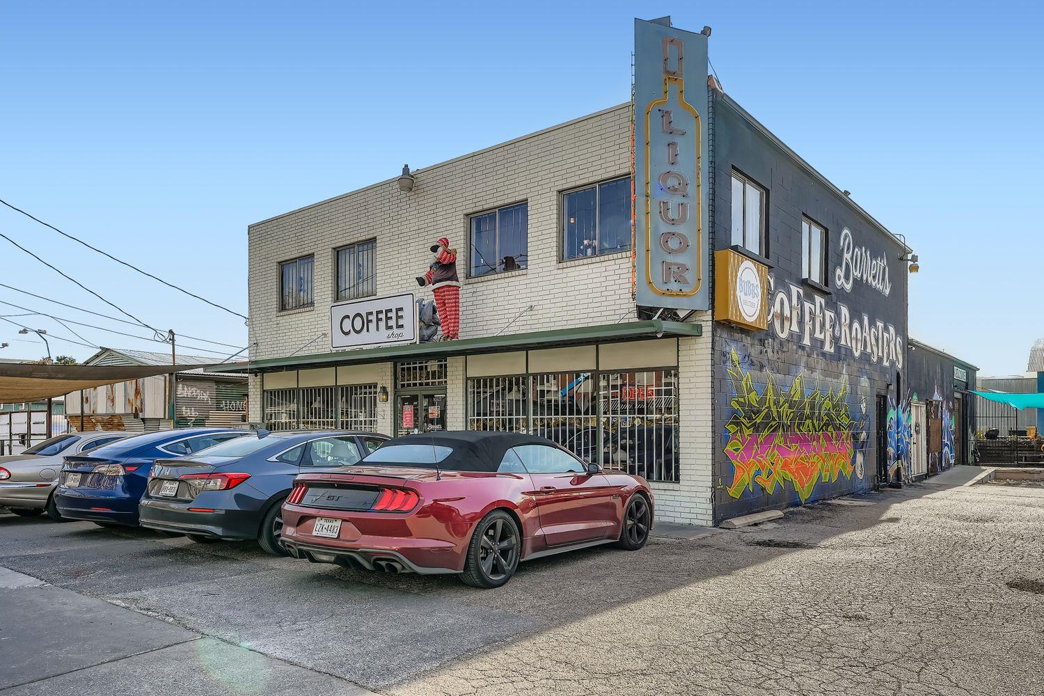 702 W St John's Ave # B, Austin, TX 78752