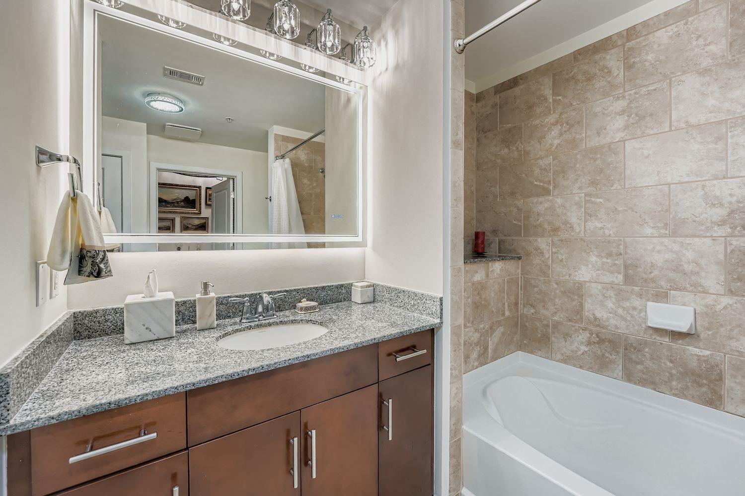 360 Nueces St # 1507, Austin, TX 78701