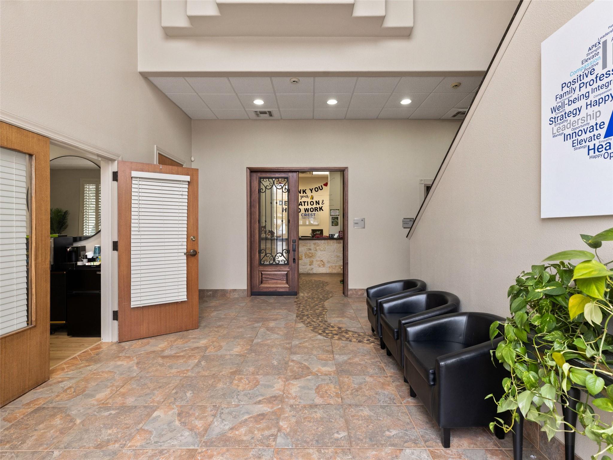 4085 De Zavala Rd, Shavano Park, TX 78249