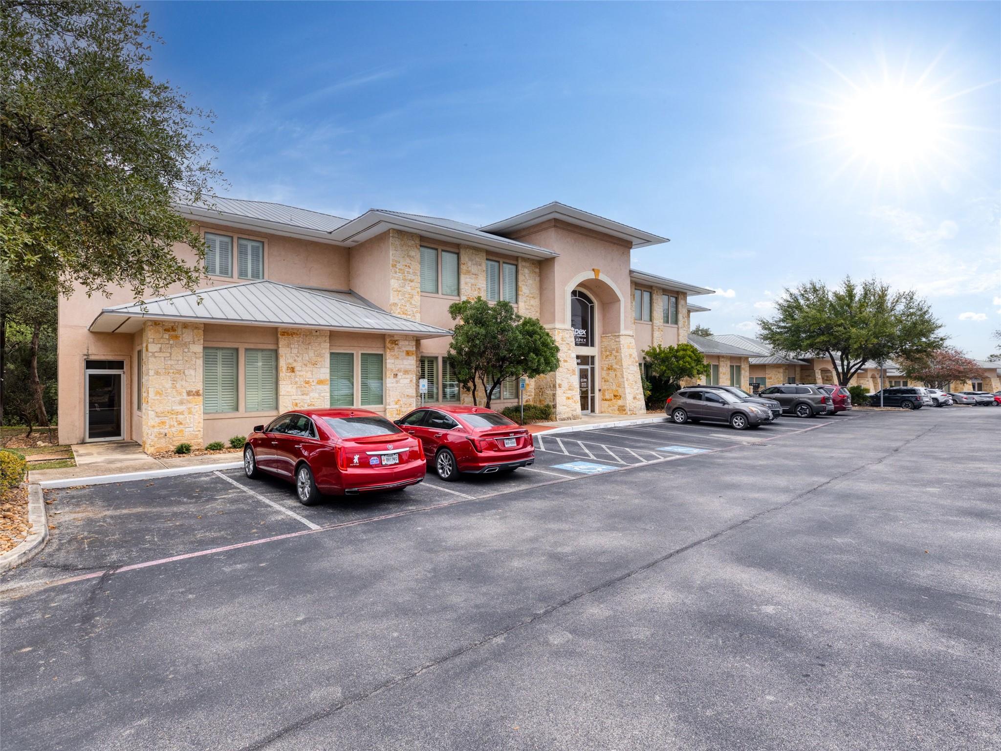 4085 De Zavala Rd, Shavano Park, TX 78249