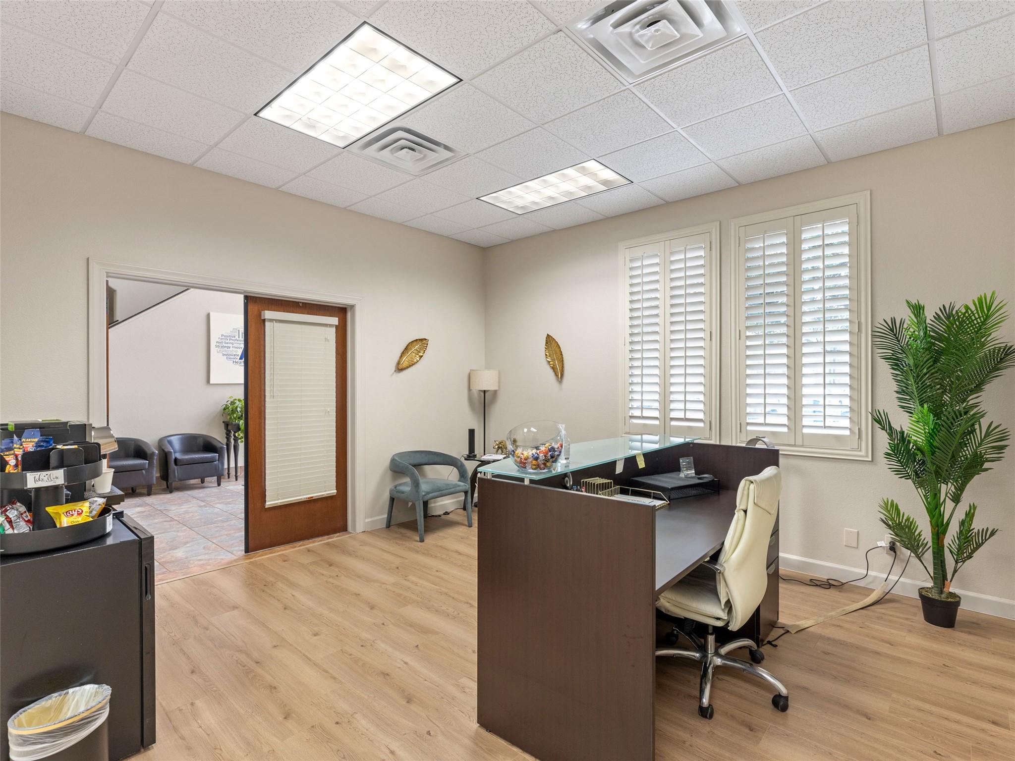 4085 De Zavala Rd, Shavano Park, TX 78249