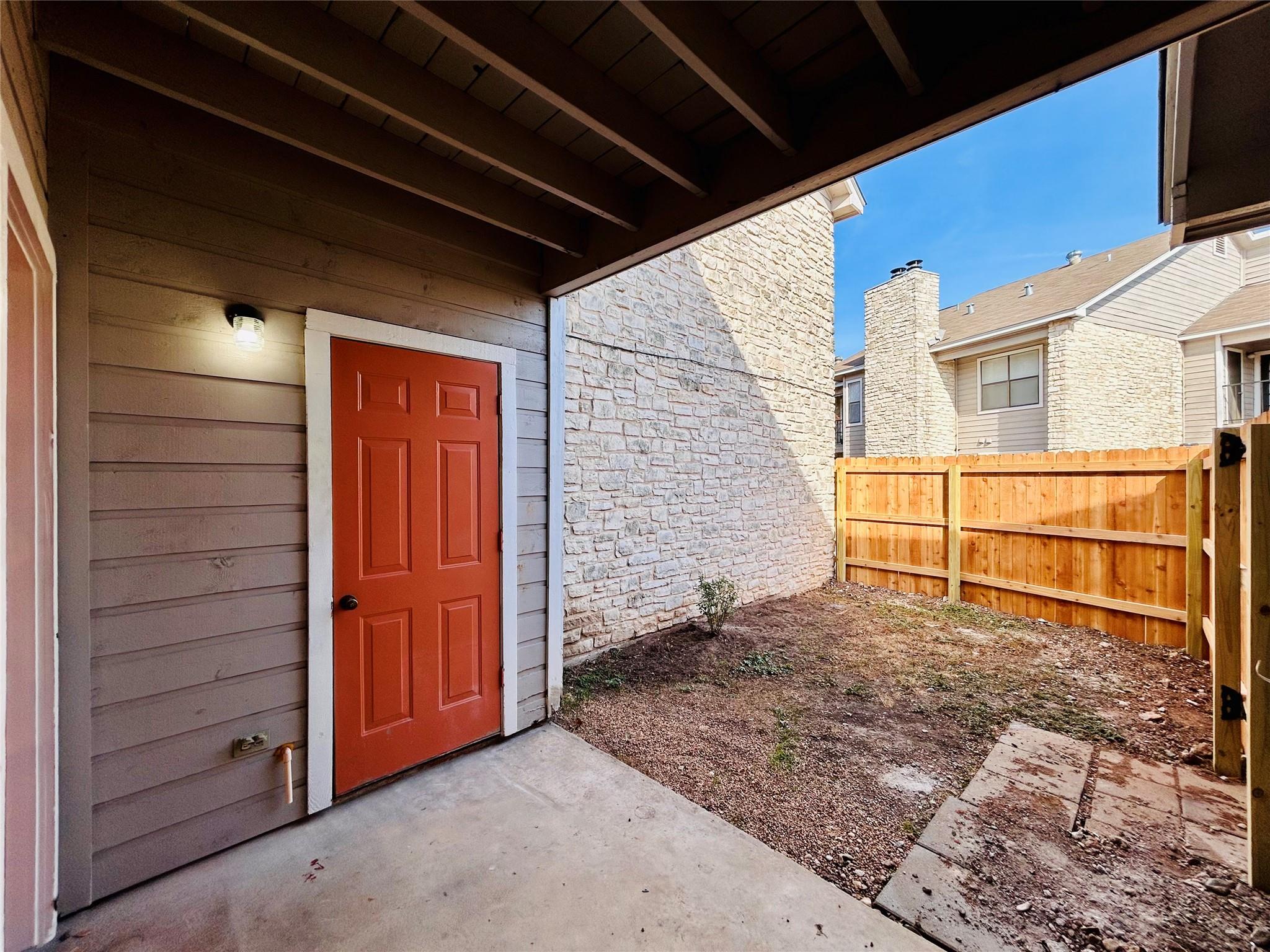 8913 SCHICK Rd # B, Austin, TX 78729