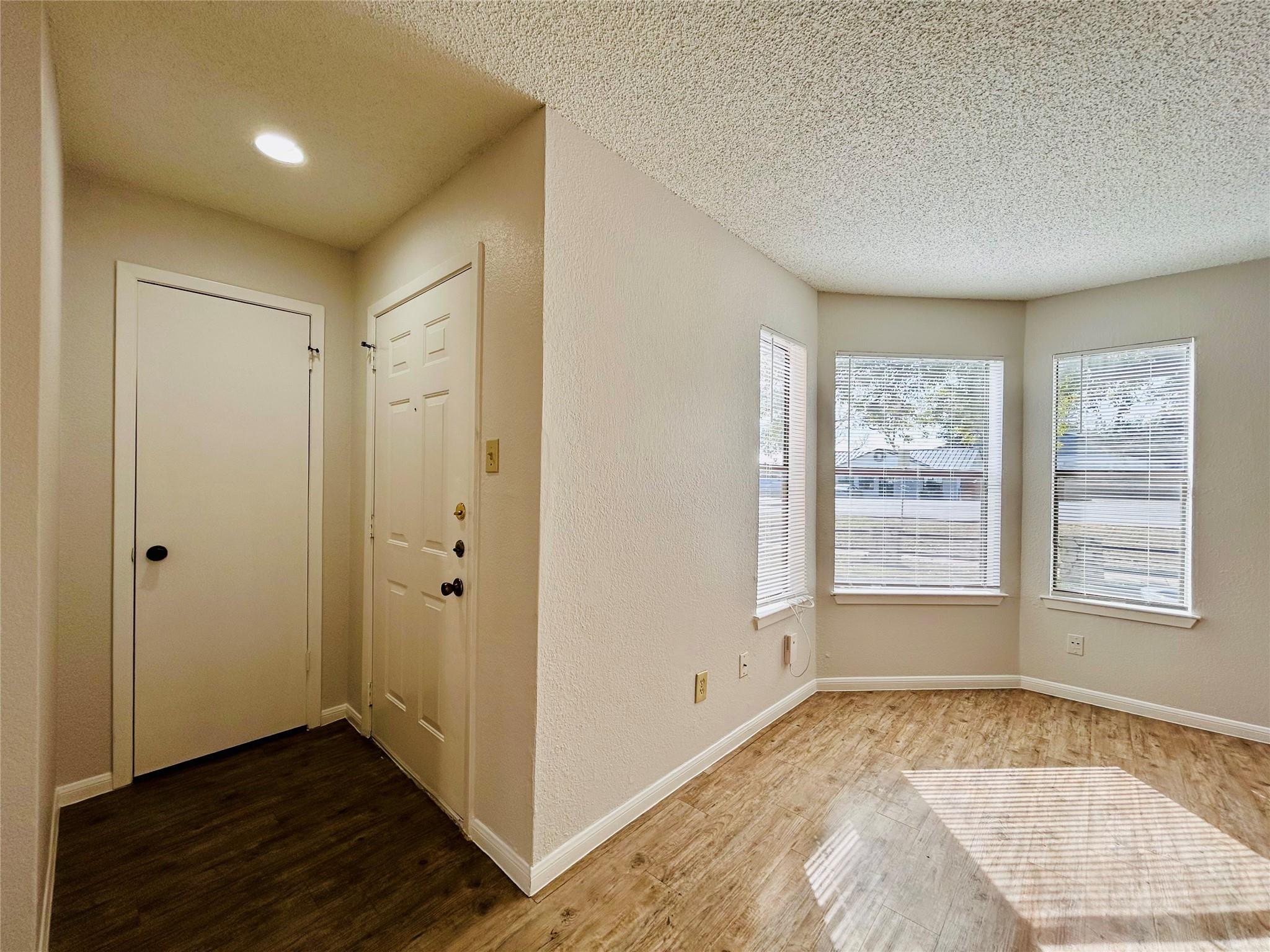 8913 SCHICK Rd # B, Austin, TX 78729