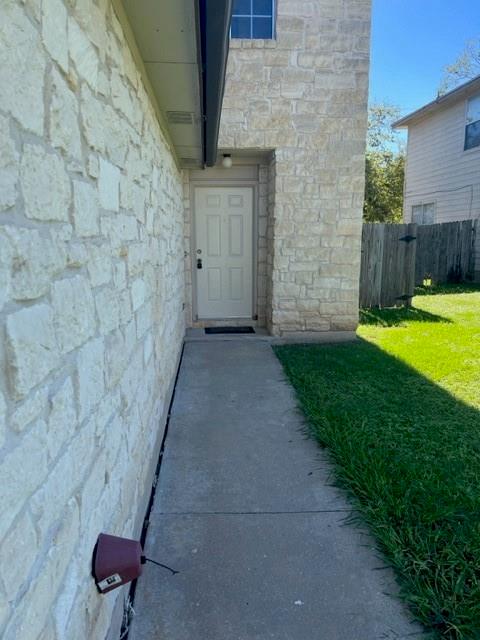 1017 Christopher Ave # B, Round Rock, TX 78681