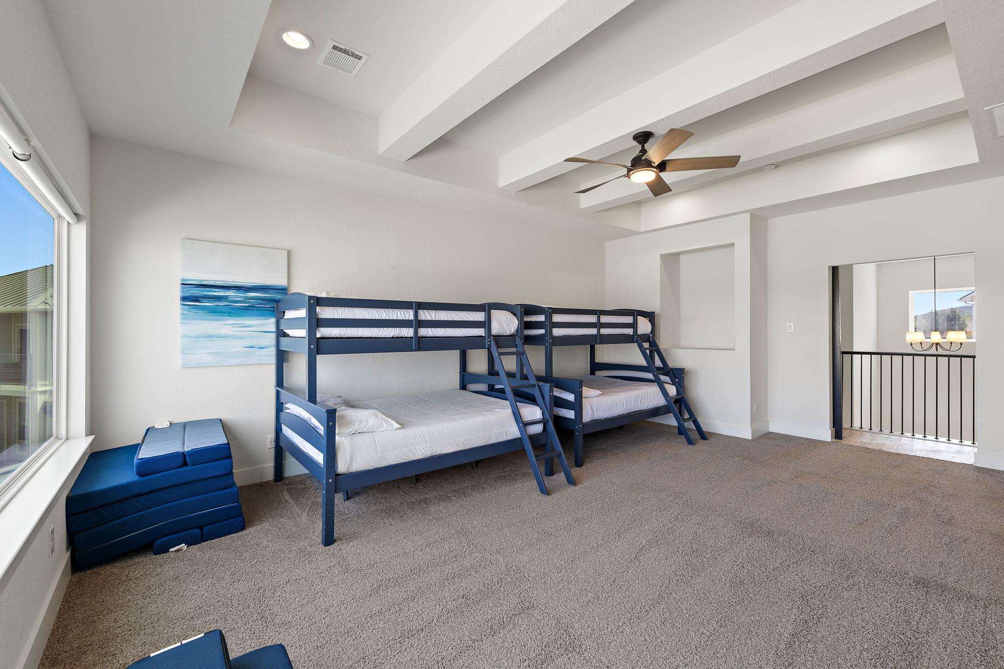 128 Village View Dr, Kingsland, TX 78639