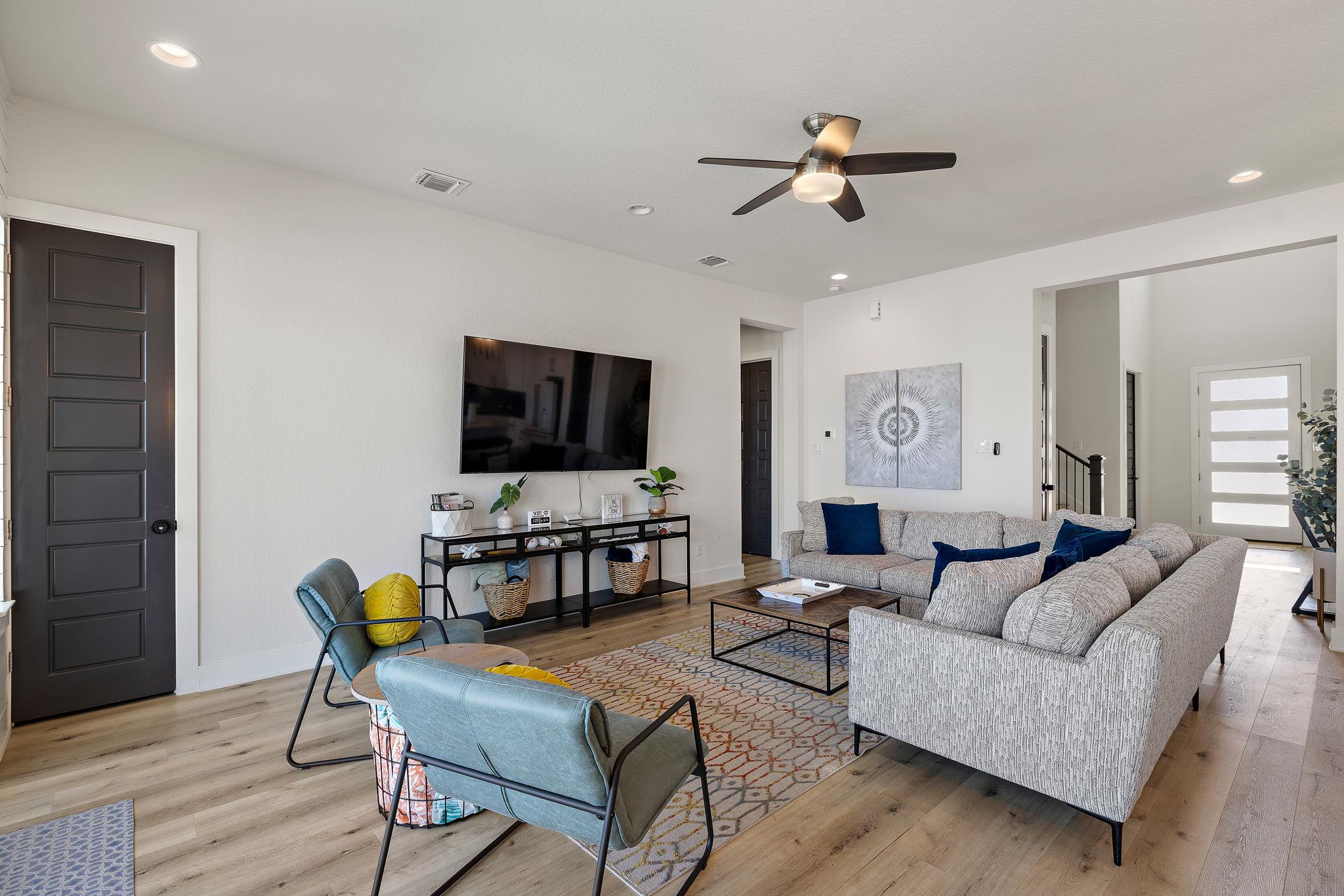 128 Village View Dr, Kingsland, TX 78639