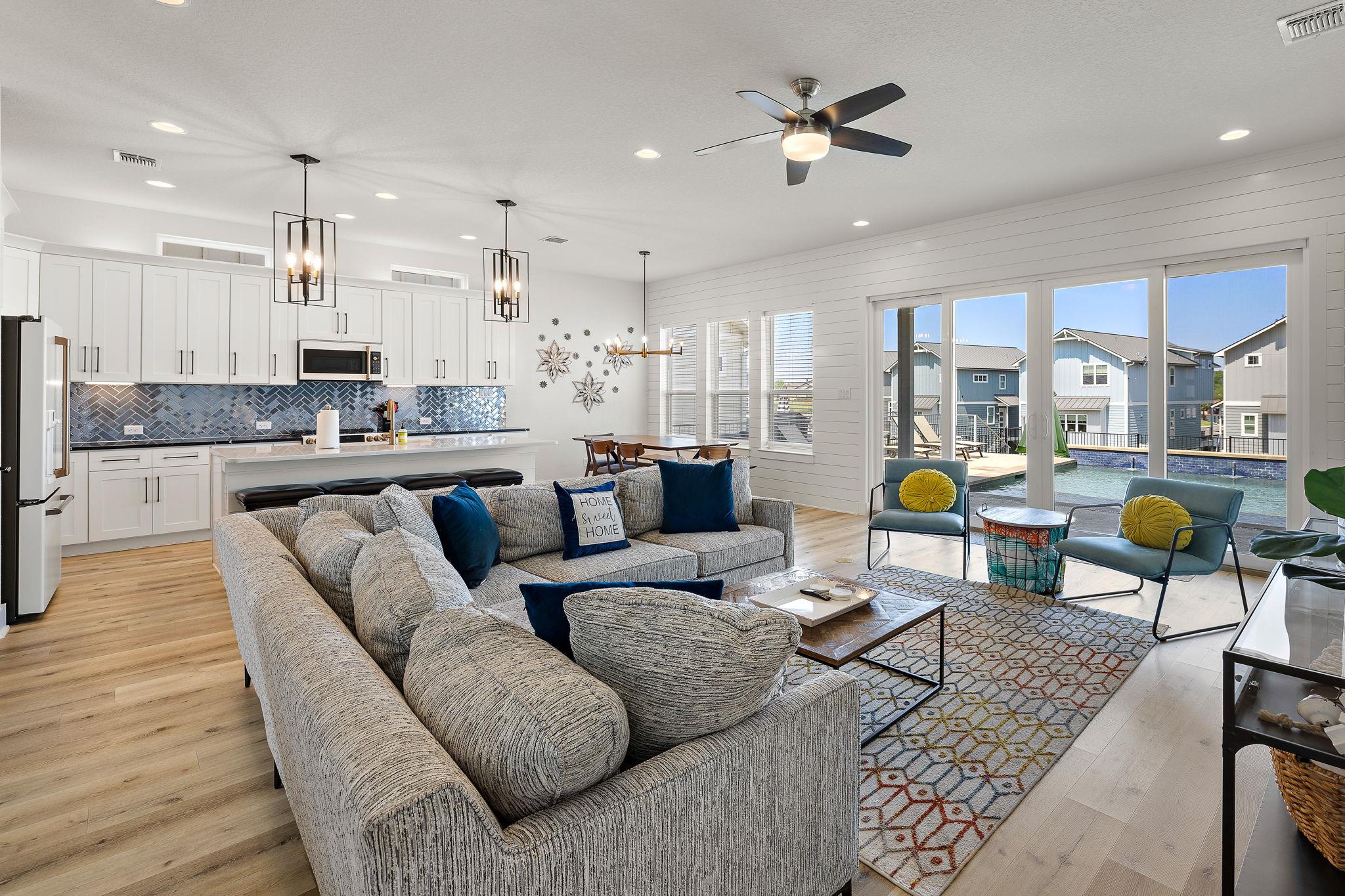 128 Village View Dr, Kingsland, TX 78639