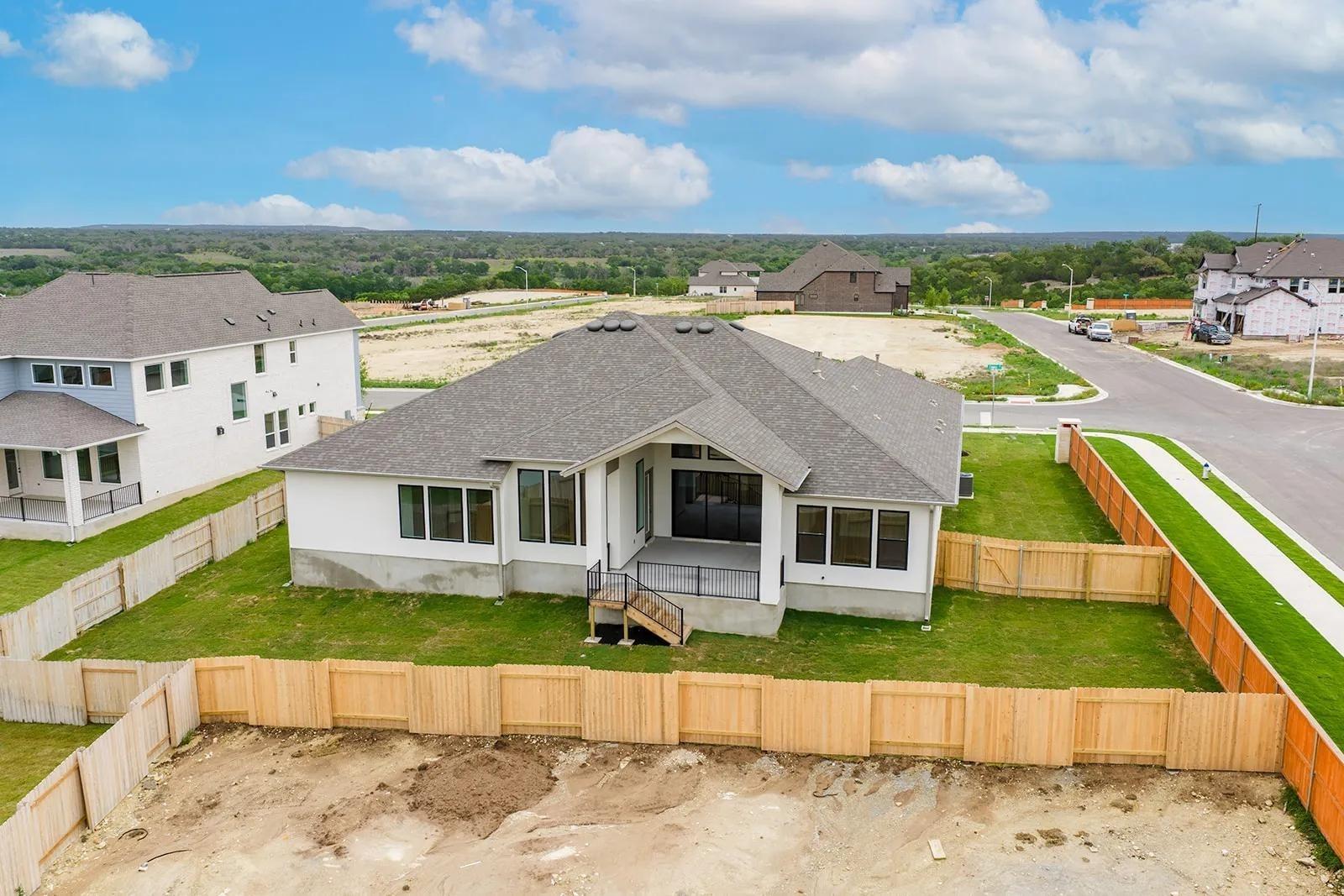 201 Clancy Dr, Liberty Hill, TX 78642