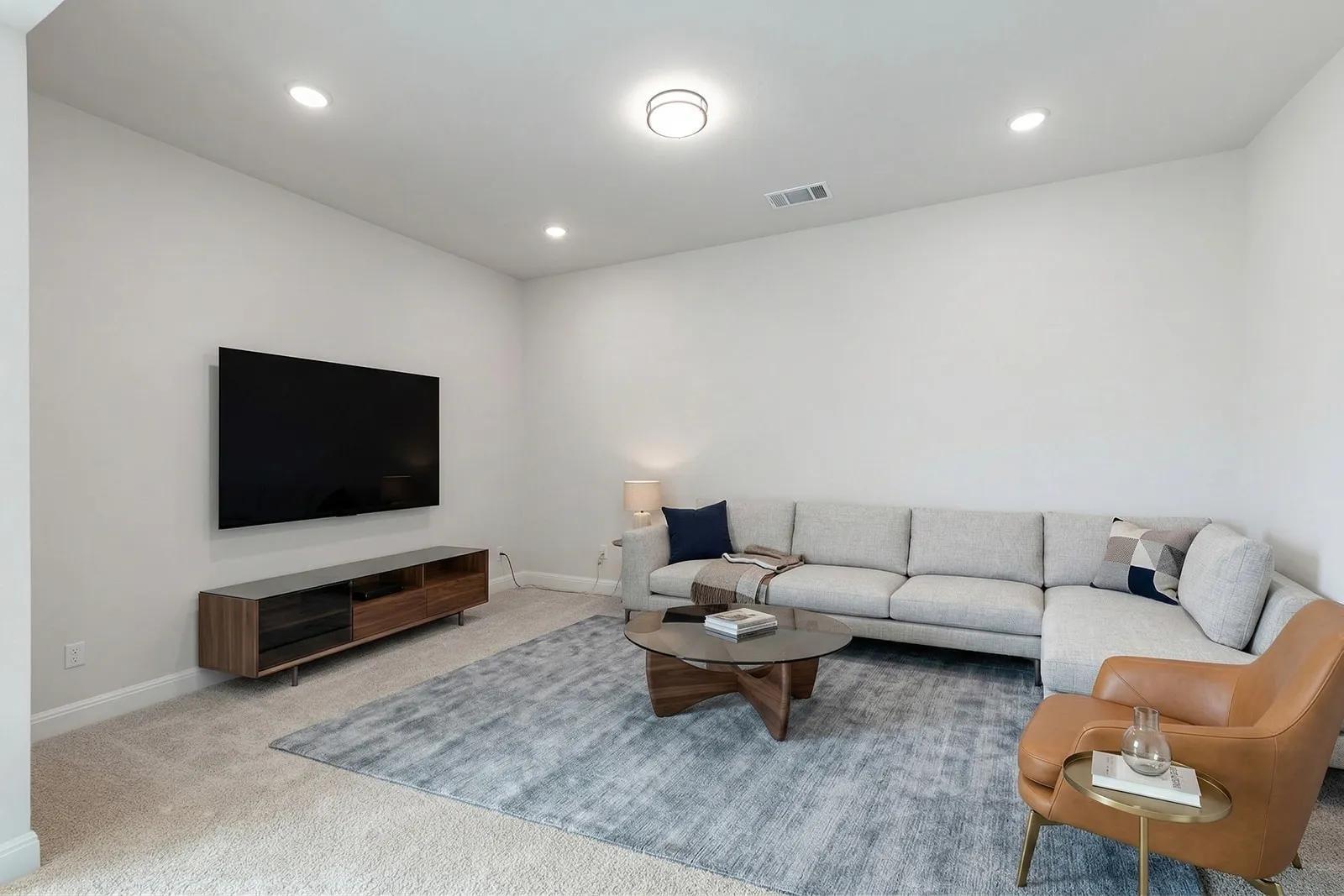 201 Clancy Dr, Liberty Hill, TX 78642