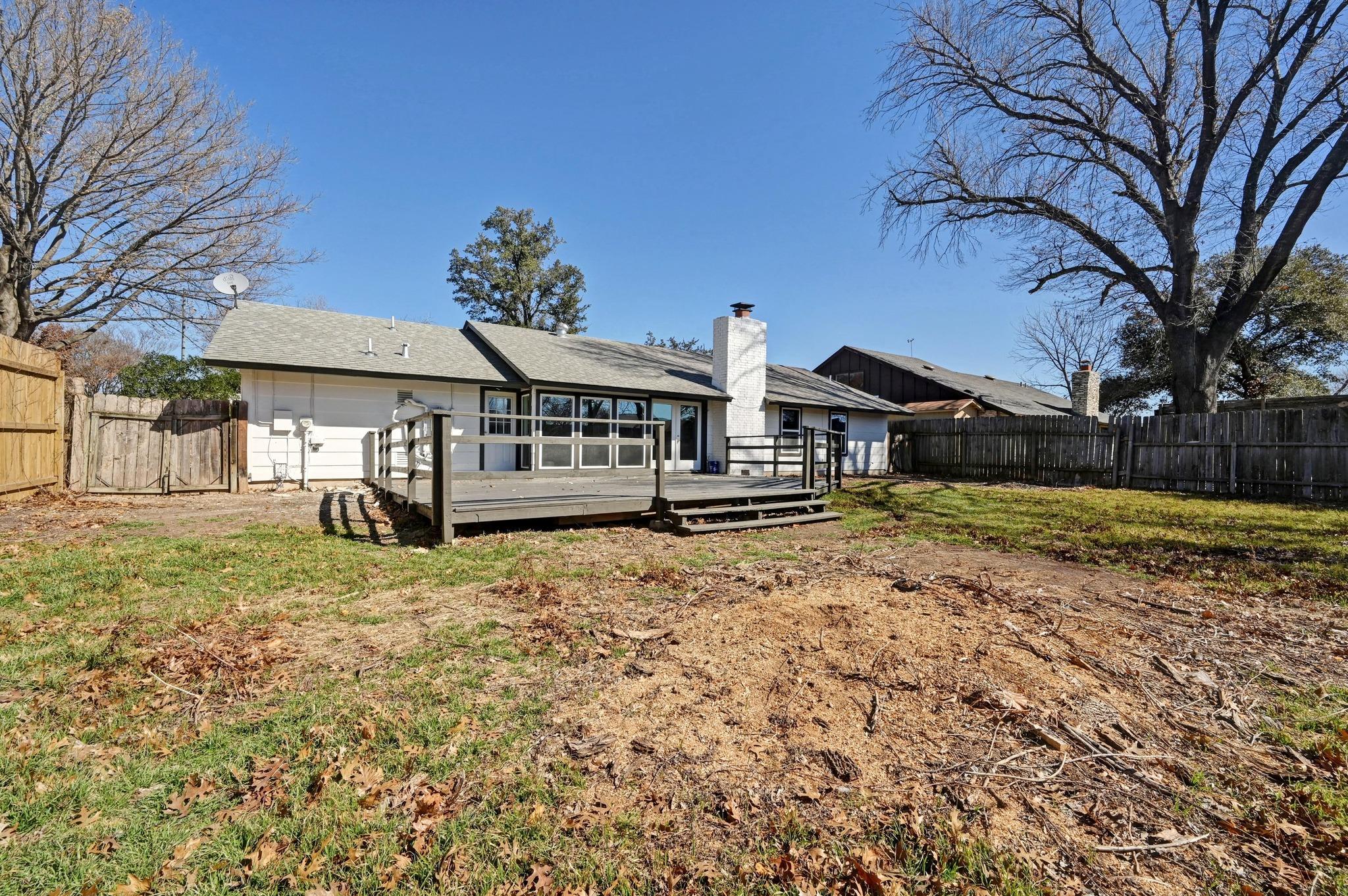 1017 Cripple Creek Dr, Austin, TX 78758