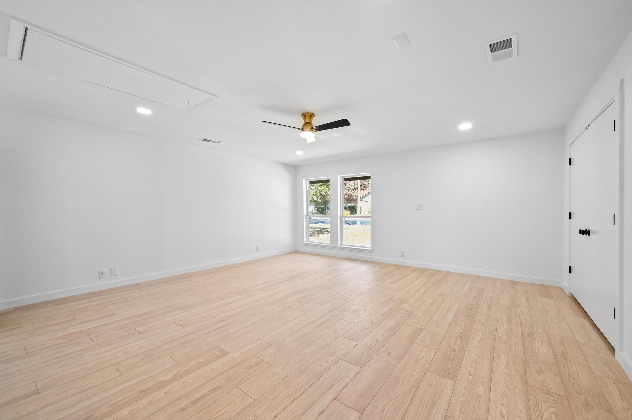 1017 Cripple Creek Dr, Austin, TX 78758