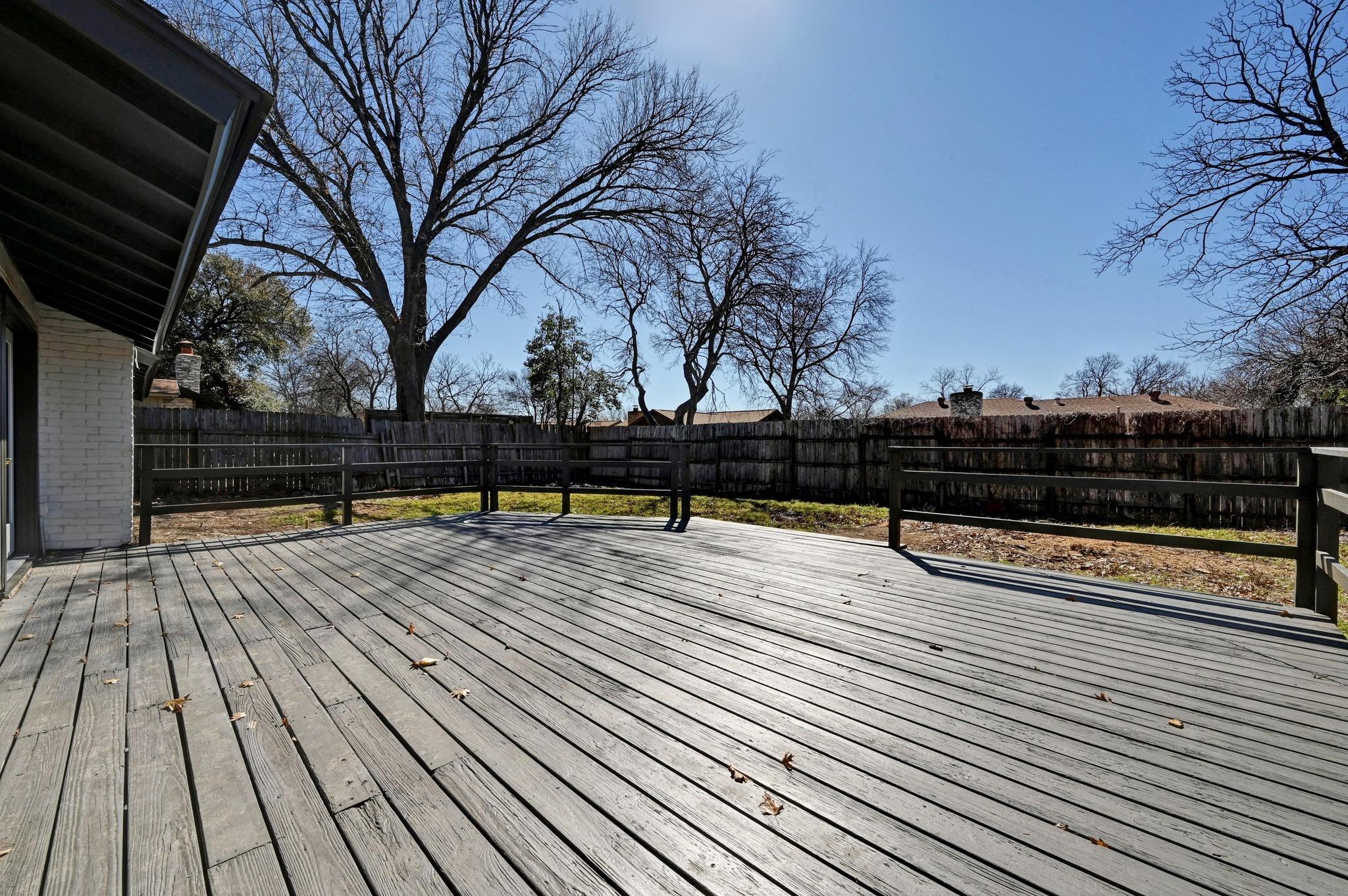 1017 Cripple Creek Dr, Austin, TX 78758